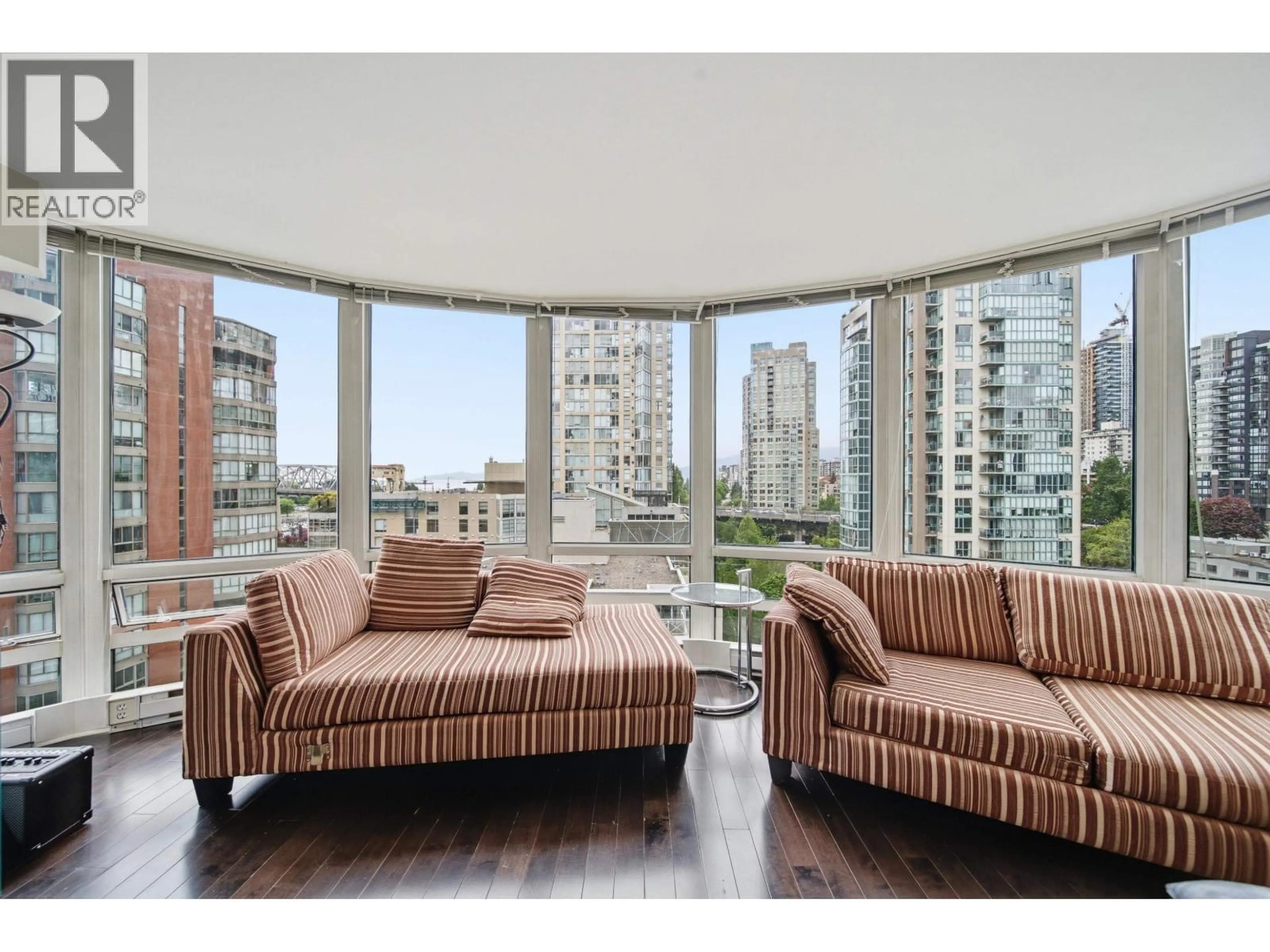 Living room with furniture, unknown for 1309 - 1500 HORNBY STREET, Vancouver British Columbia V6Z2R1