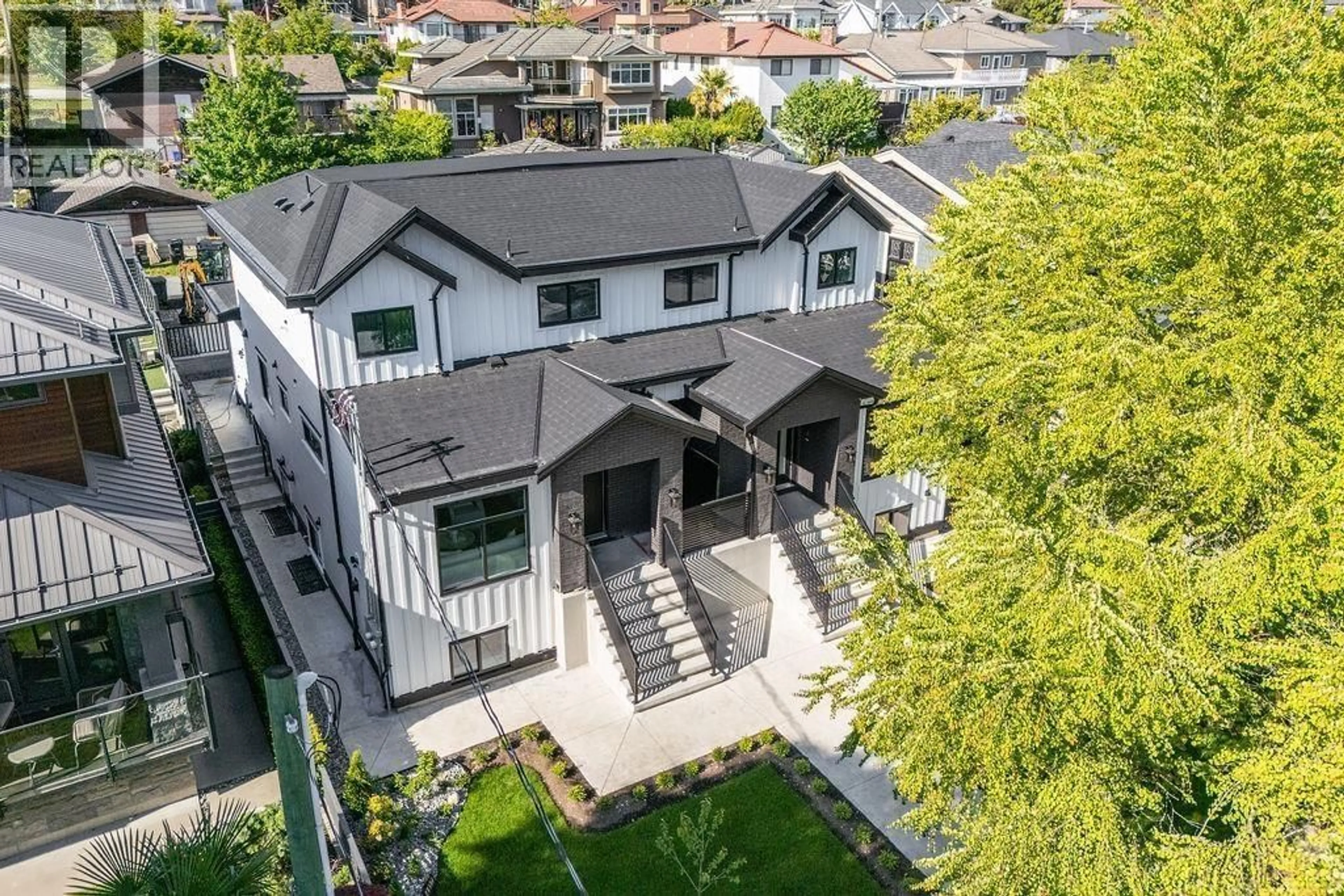 A pic from outside/outdoor area/front of a property/back of a property/a pic from drone, street for 4917 VENABLES STREET, Burnaby British Columbia V5B1X8