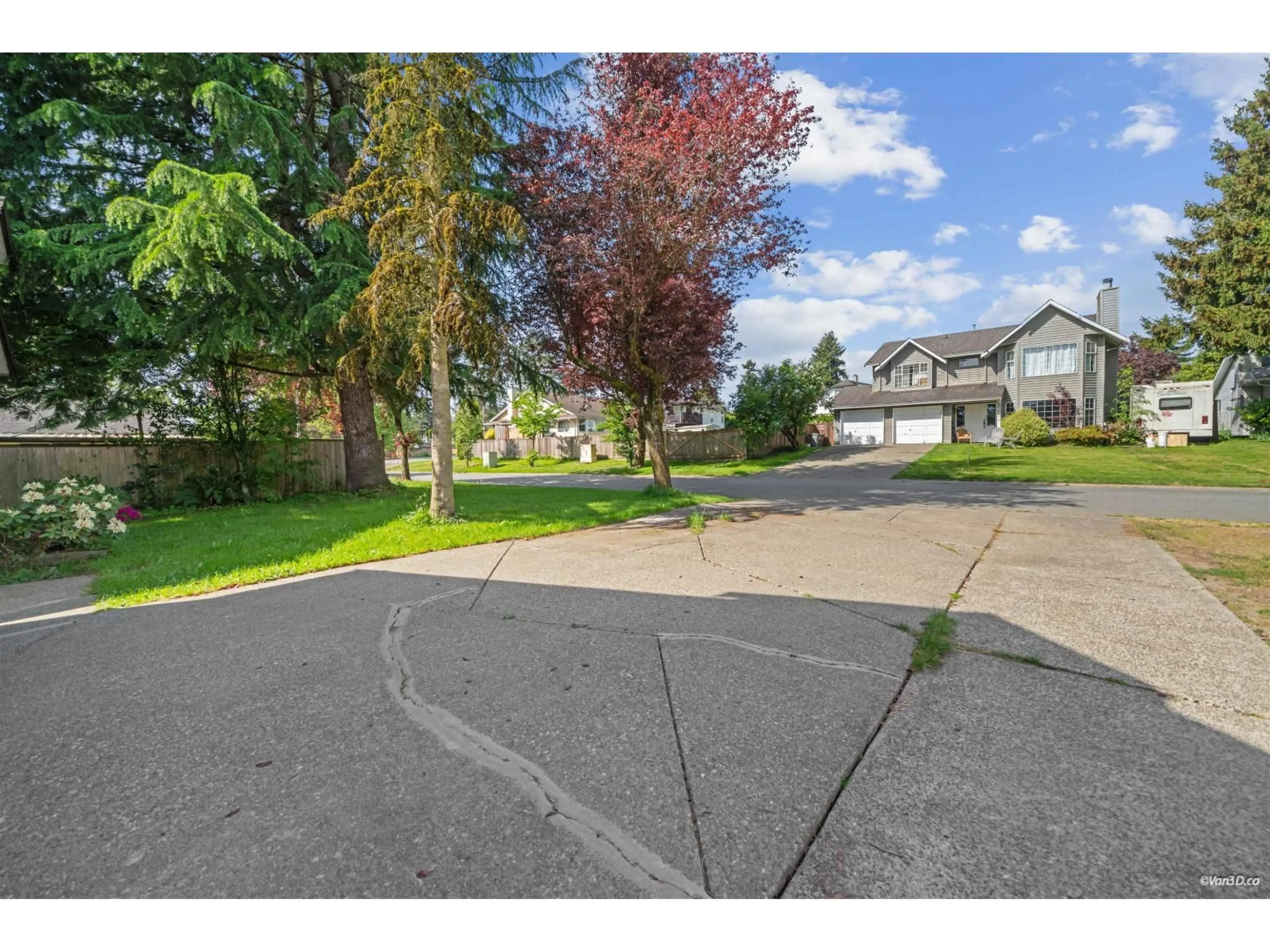 A pic from outside/outdoor area/front of a property/back of a property/a pic from drone, street for 6034 174 STREET, Surrey British Columbia V3S1W9