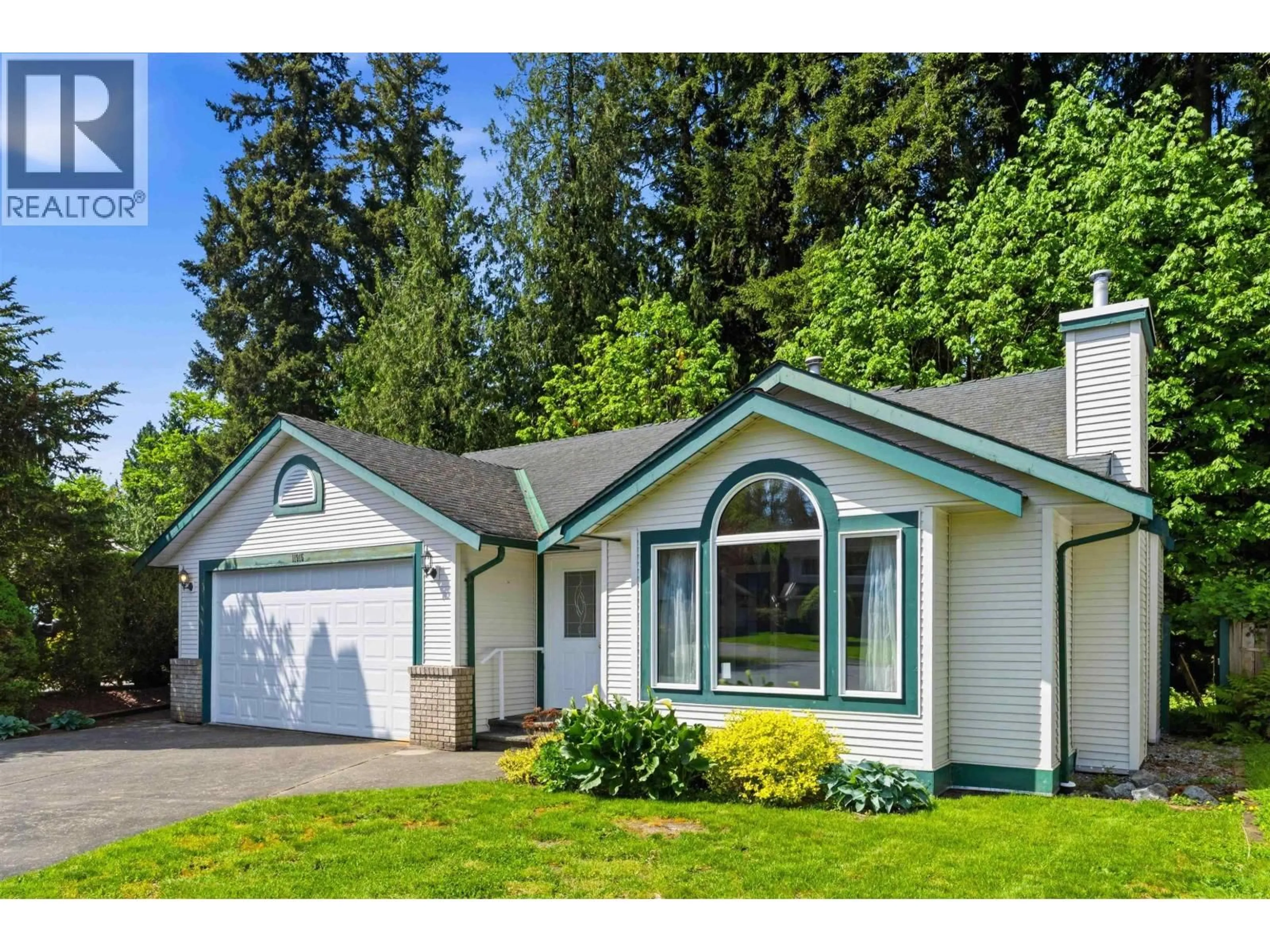 Home with vinyl exterior material, street for 11915 238A STREET, Maple Ridge British Columbia V4R2B2
