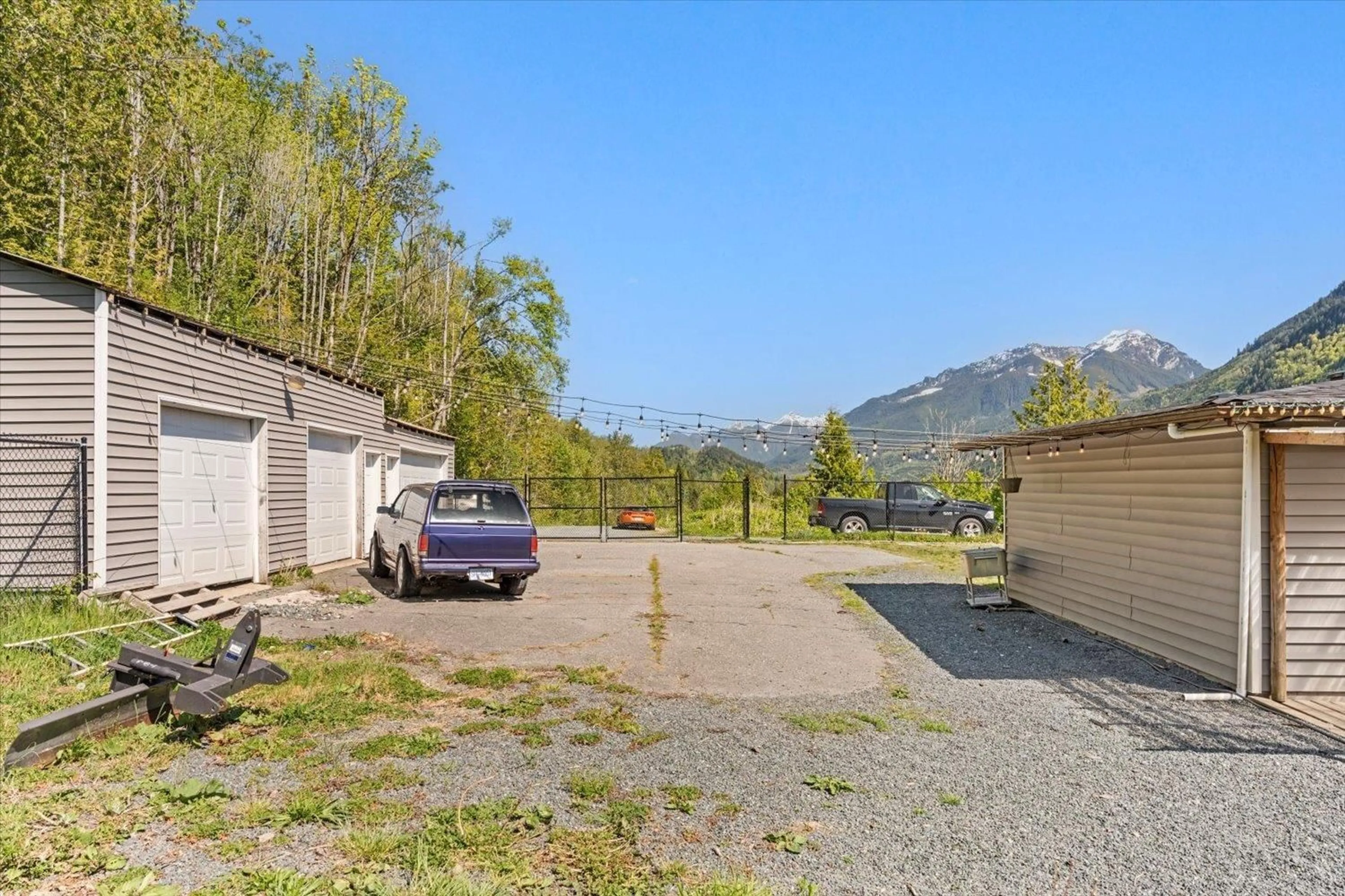 A pic from outside/outdoor area/front of a property/back of a property/a pic from drone, mountain view for 4495 HIRSCHMAN ROAD, Sardis - Chwk River Valley British Columbia V2R4R9