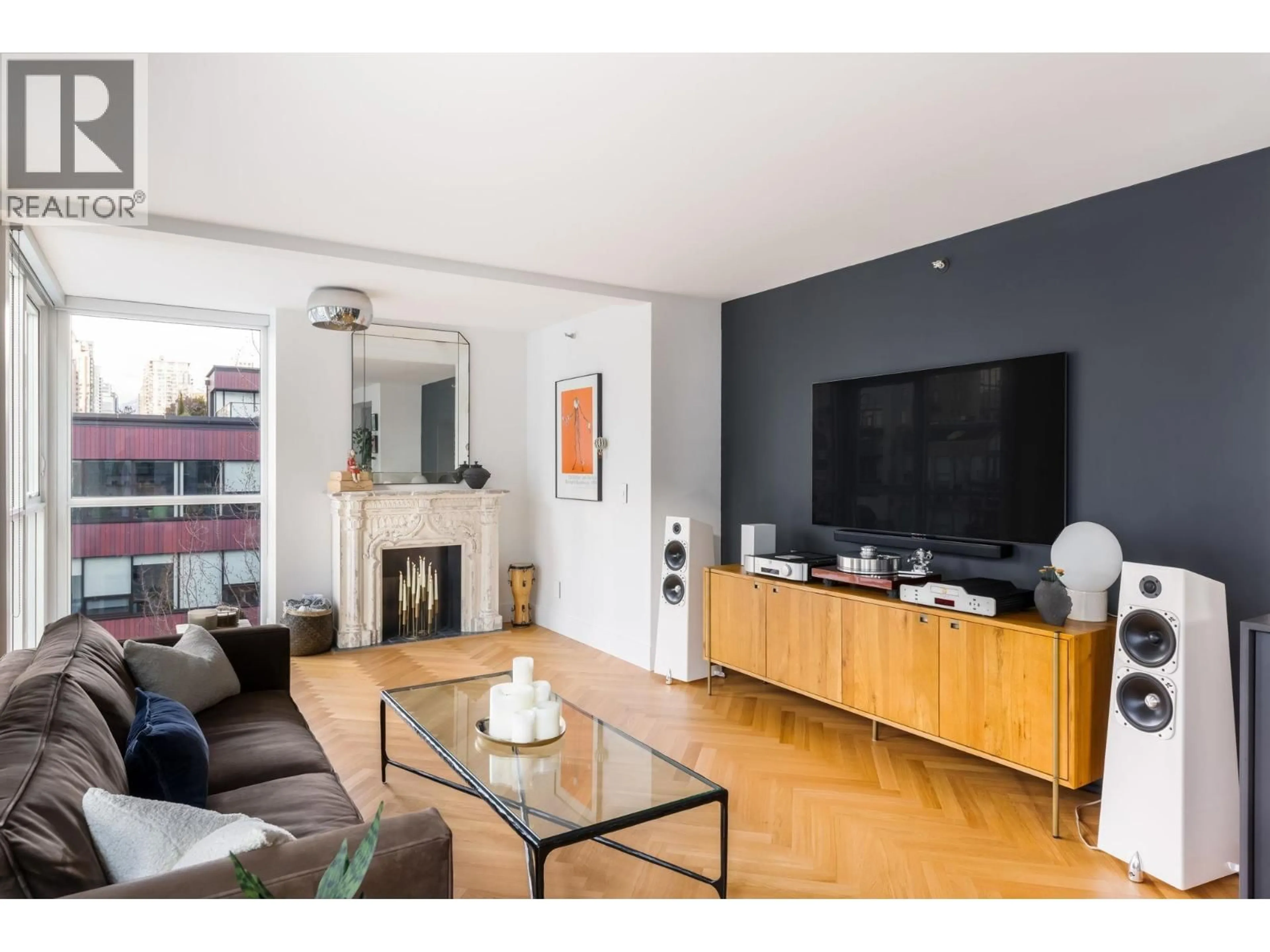 Living room with furniture, wood/laminate floor for 806 - 1318 HOMER STREET, Vancouver British Columbia V6B6A7
