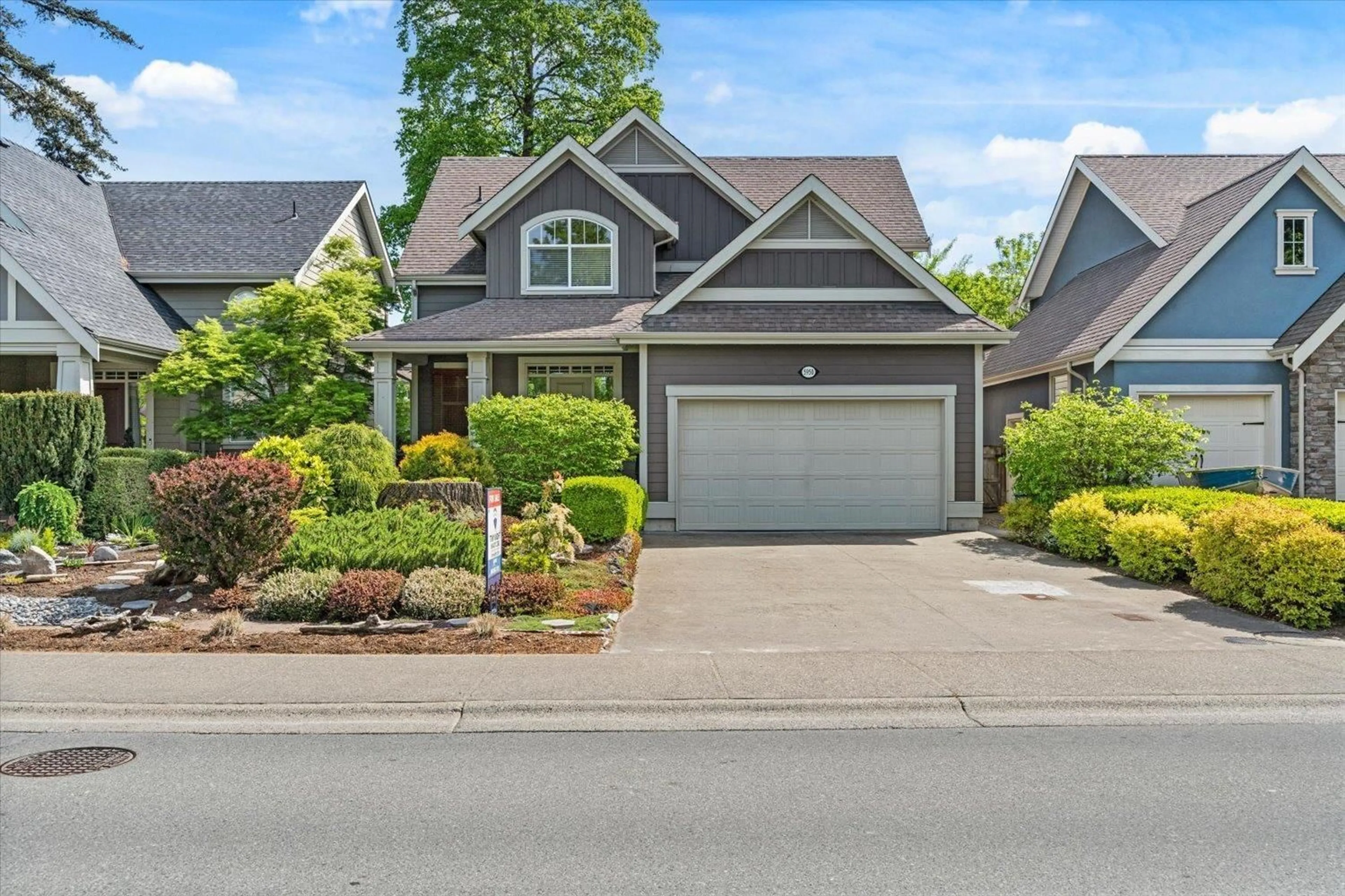 Home with vinyl exterior material, street for 5950 SAPPERS WAY, Chilliwack British Columbia V2R0H1