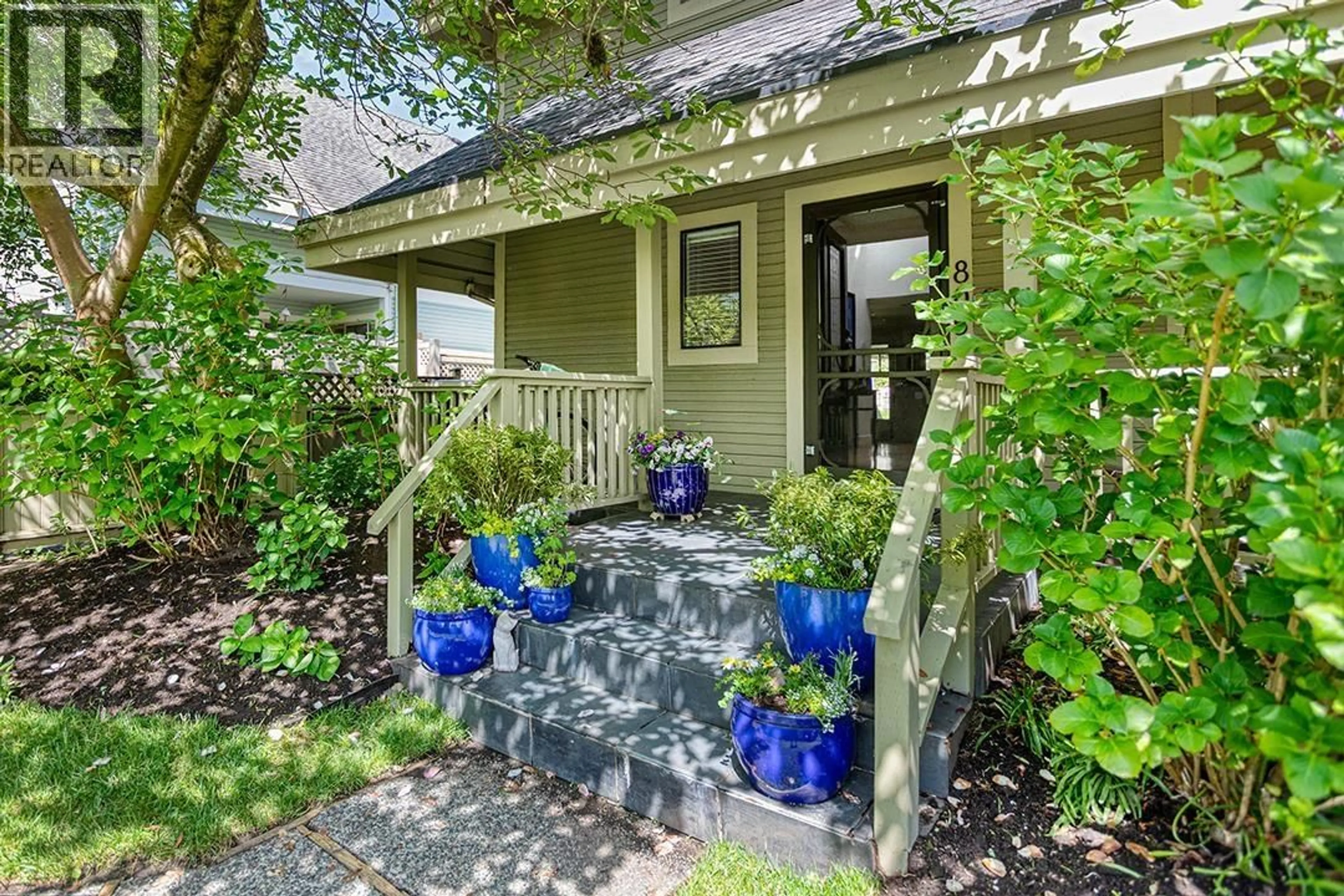 Patio, street for 805 14TH AVENUE, Vancouver British Columbia V5Z1R2