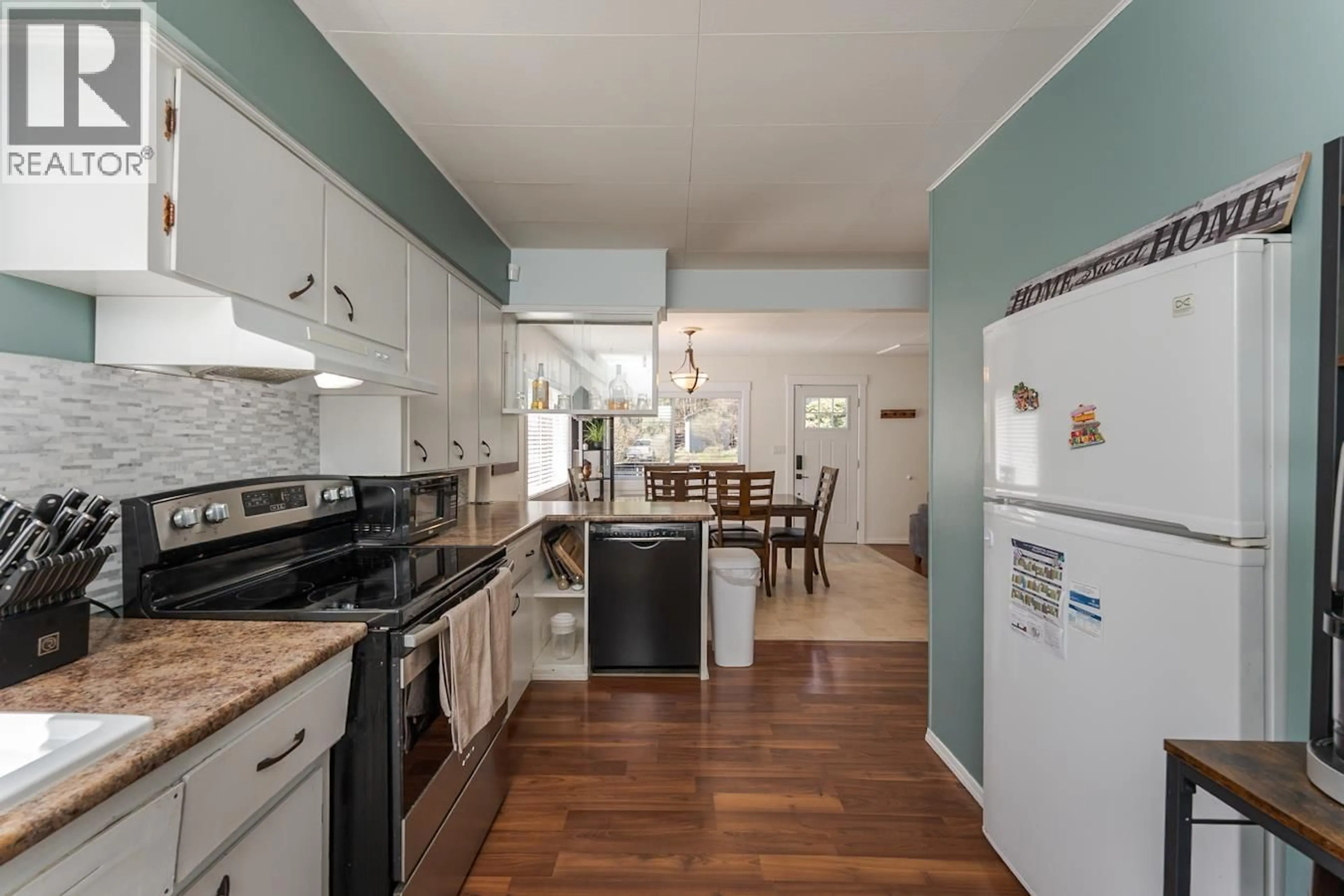 Open concept kitchen, unknown for 2839 MINOTTI DRIVE, Prince George British Columbia V2K1T5