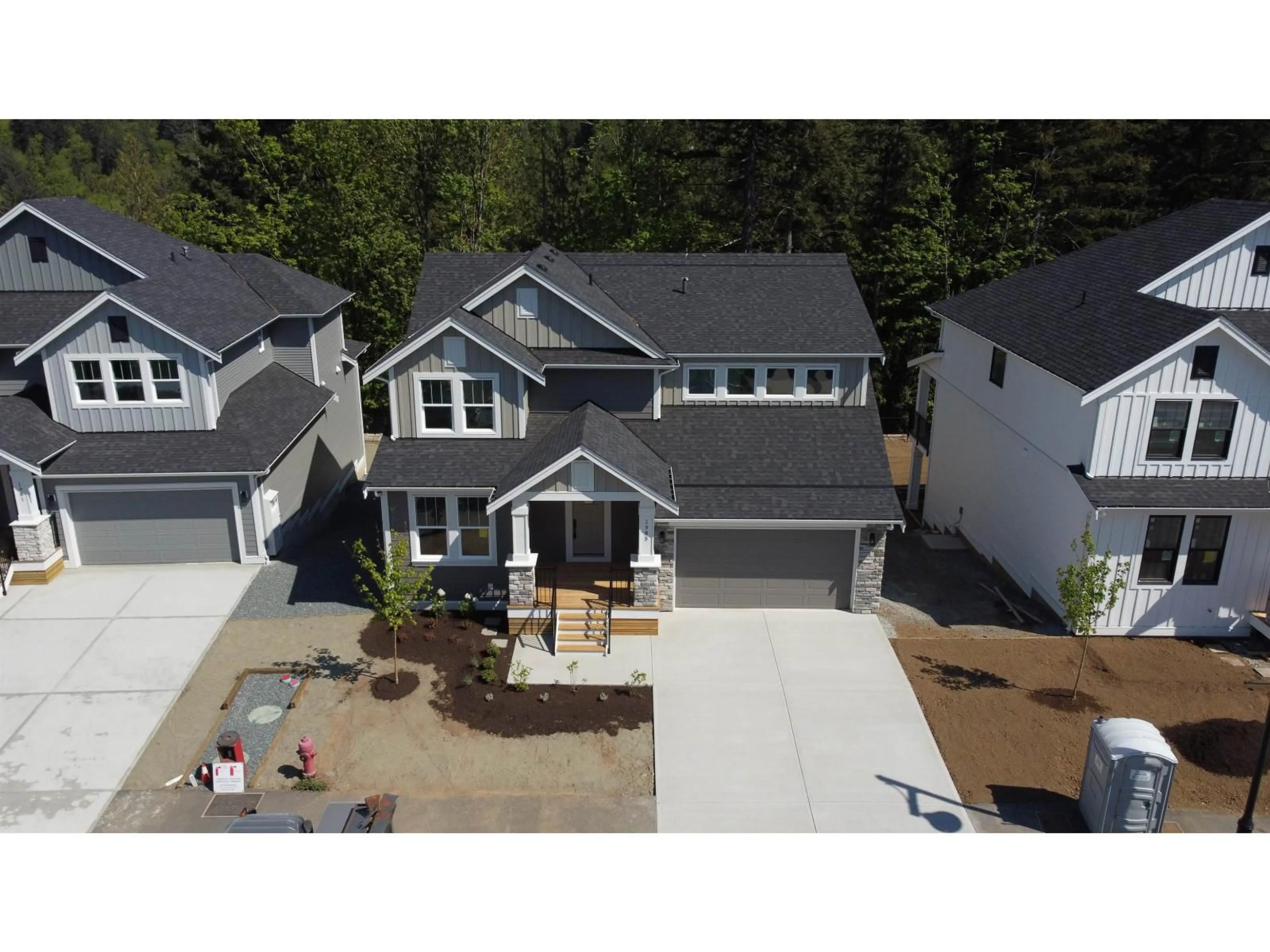 A pic from outside/outdoor area/front of a property/back of a property/a pic from drone, street for 1985 SPARROW HAWK PLACE, Agassiz British Columbia V0M1A1
