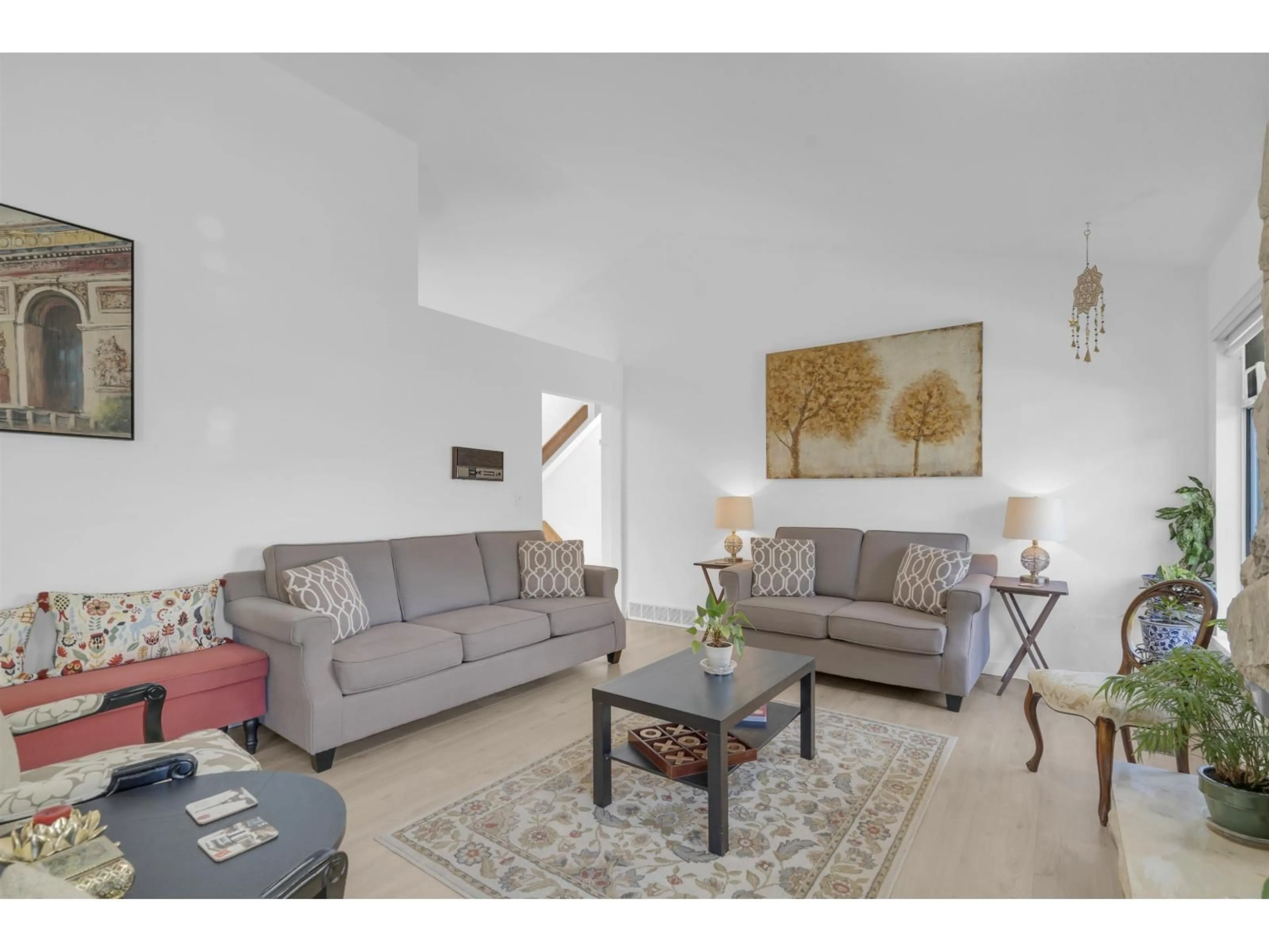 Living room with furniture, unknown for 10048 157 STREET, Surrey British Columbia V4N2R9