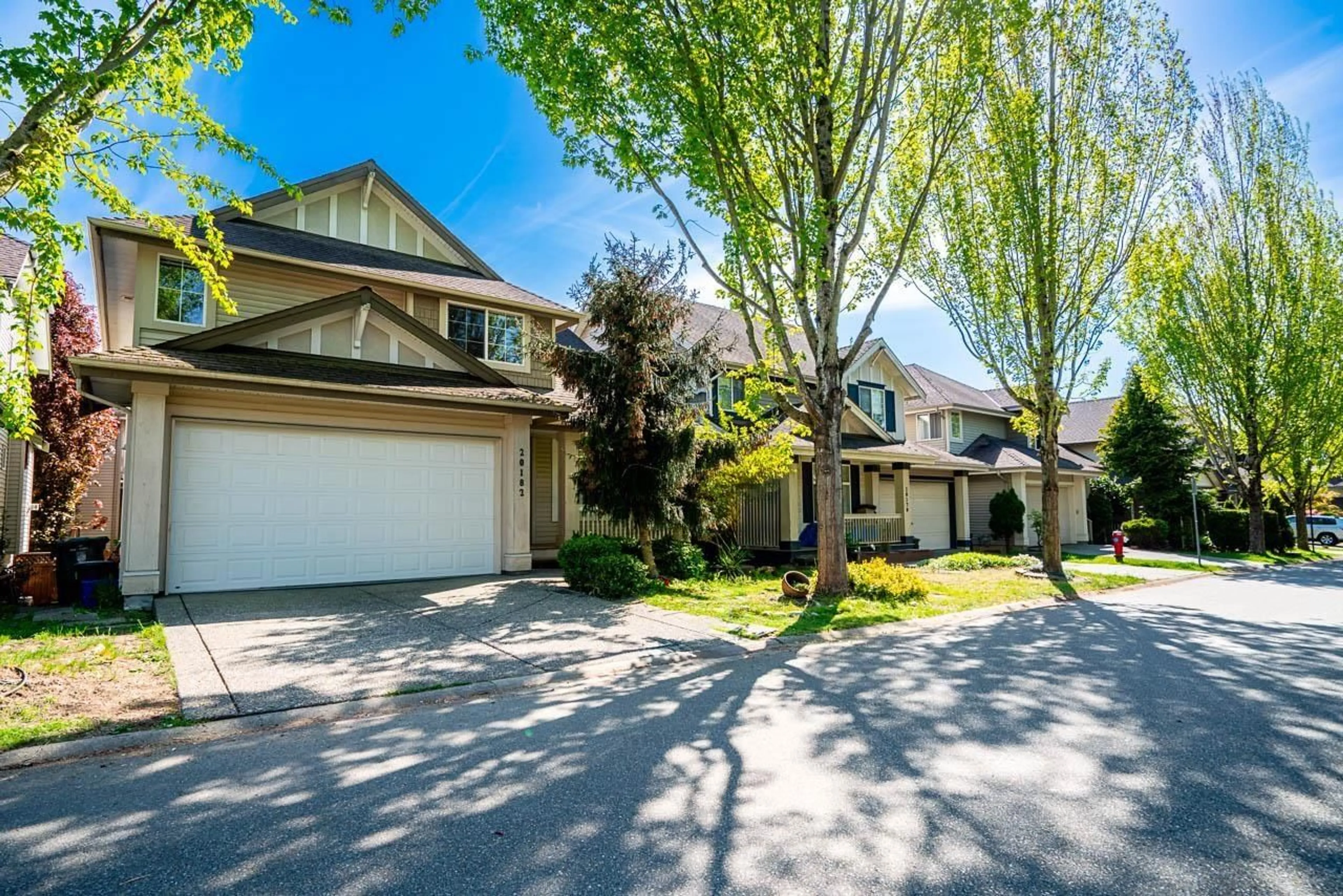 A pic from outside/outdoor area/front of a property/back of a property/a pic from drone, street for 20182 70 AVENUE, Langley British Columbia V2Y2Y1