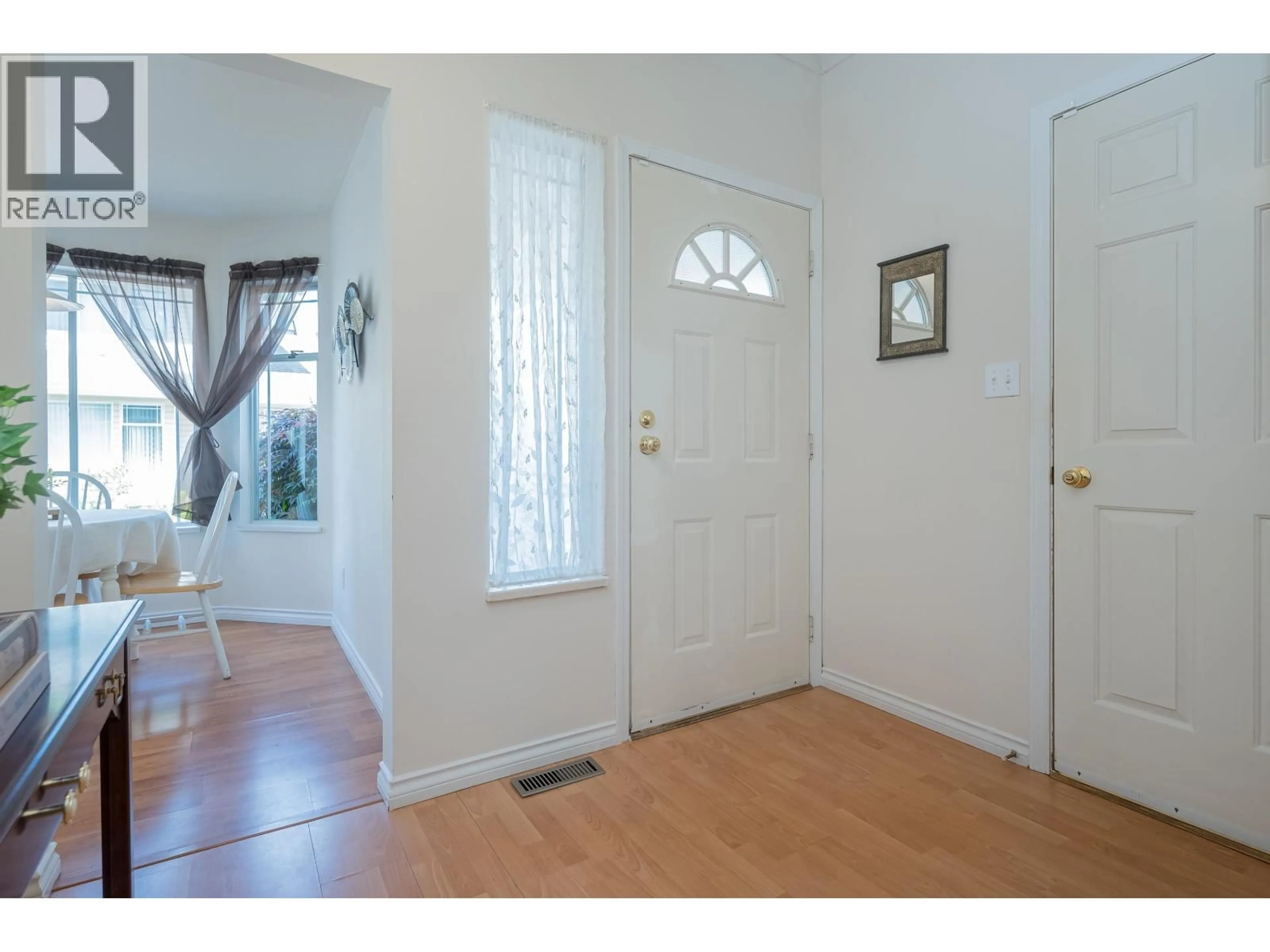 Indoor entryway for 6 - 11848 LAITY STREET, Maple Ridge British Columbia V2X0J3