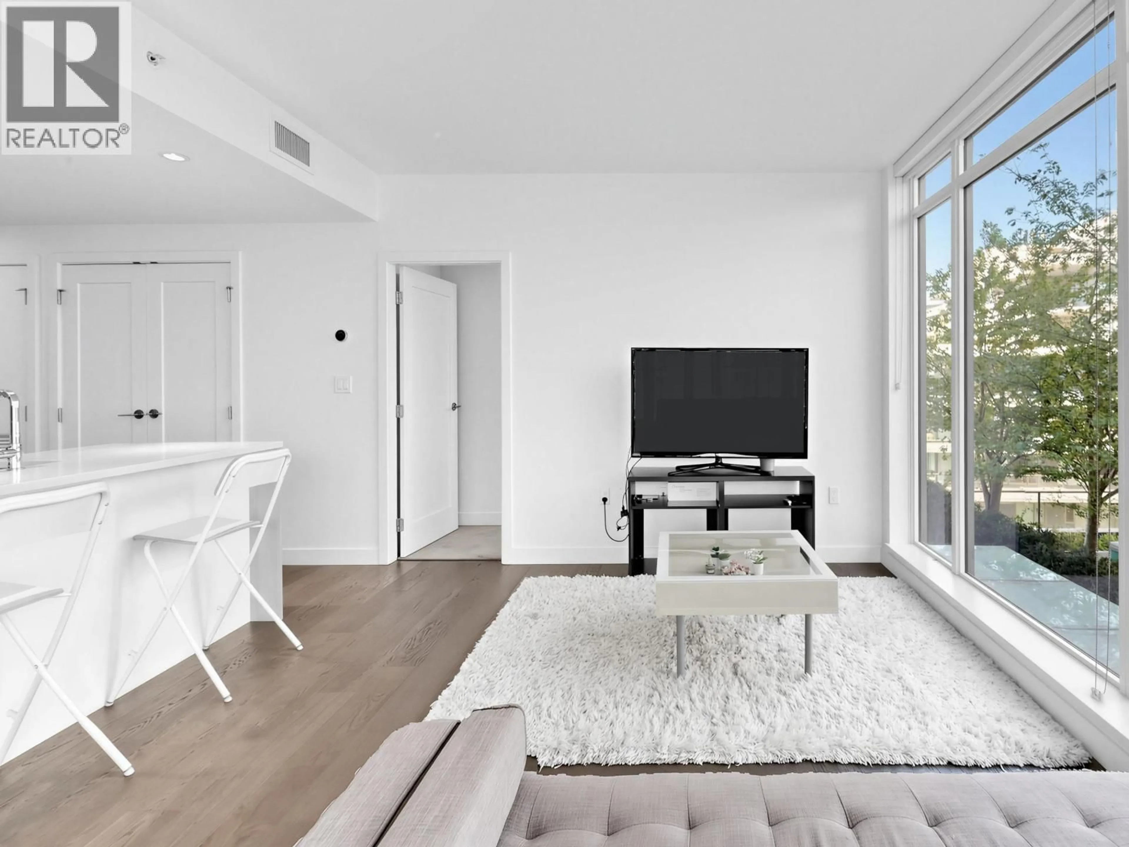 Living room with furniture, unknown for 1106 - 8199 CAPSTAN WAY, Richmond British Columbia V6X0V1