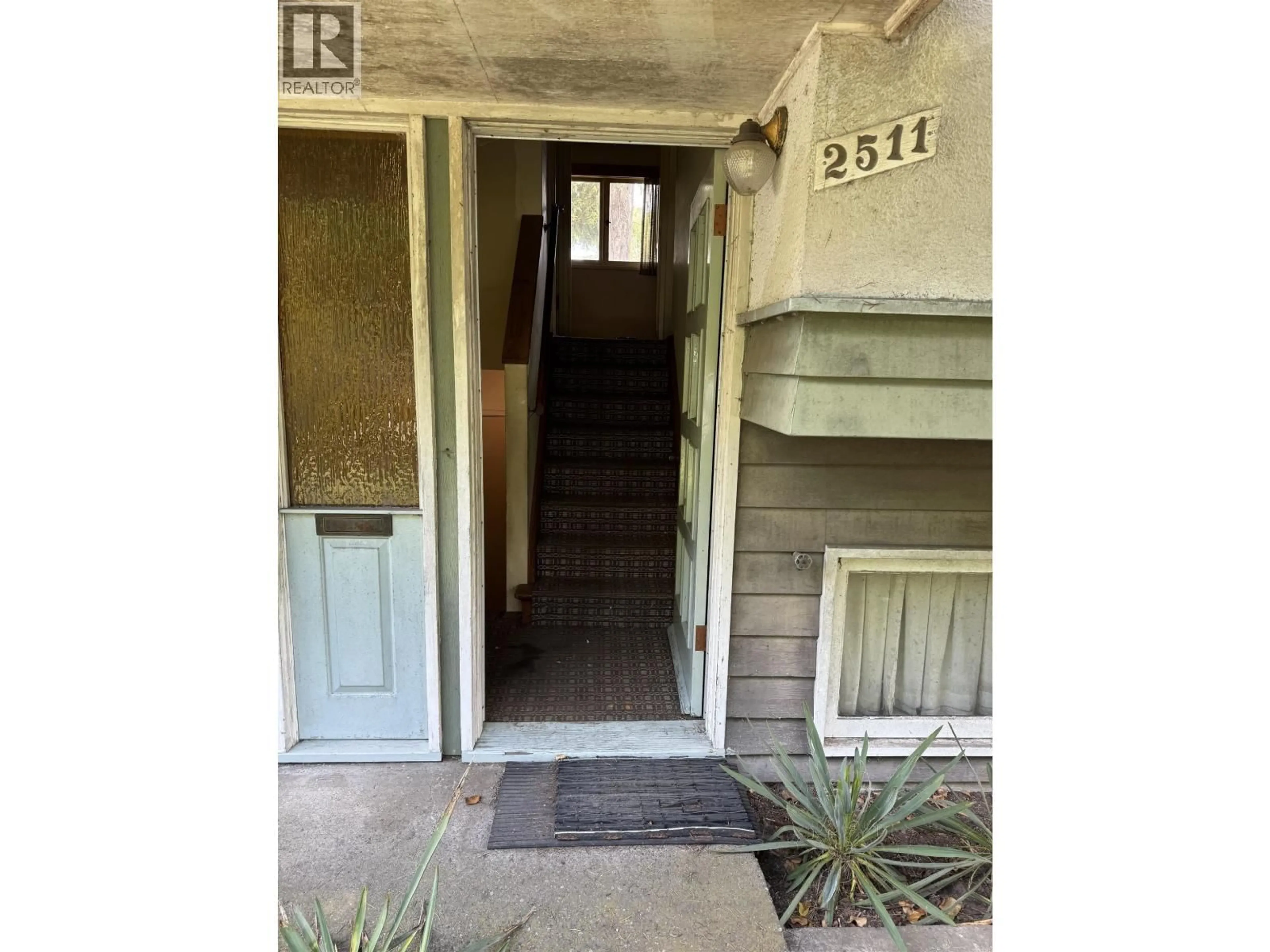 Indoor entryway for 2511 UPLAND DRIVE, Vancouver British Columbia V5S2B6