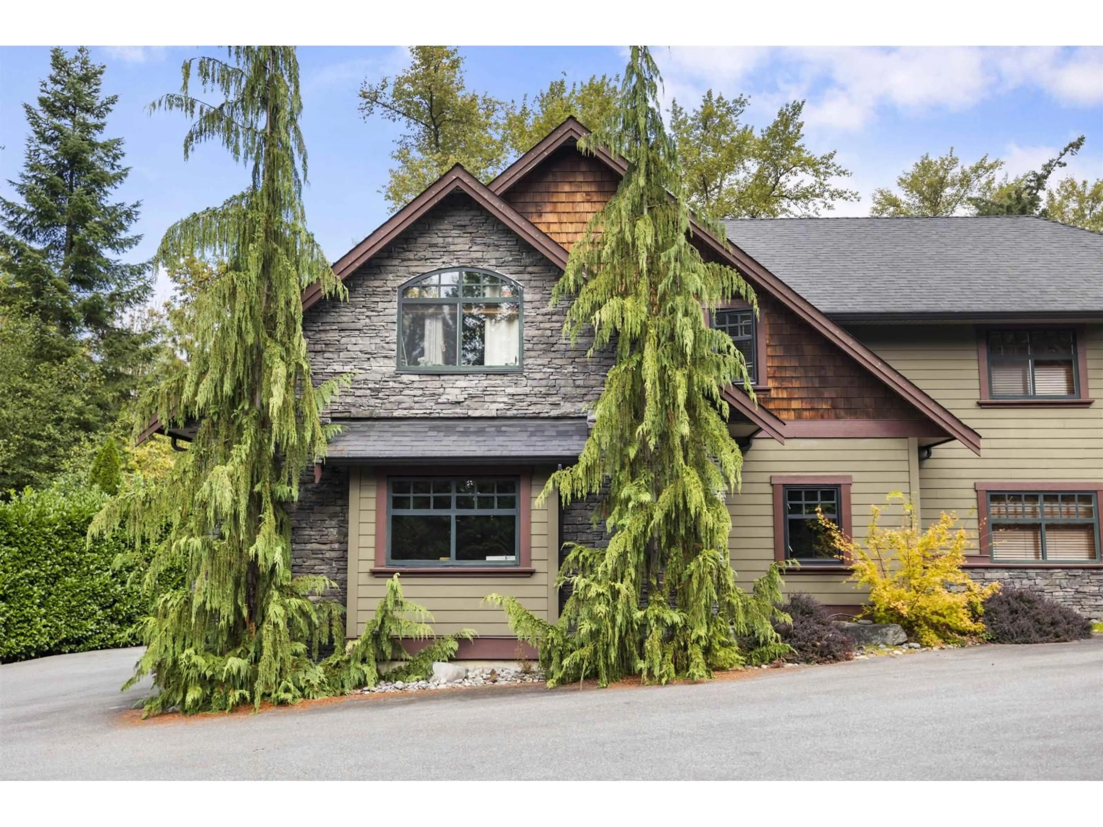 Home with vinyl exterior material, unknown for 22441 79 AVENUE, Langley British Columbia V1M2P9