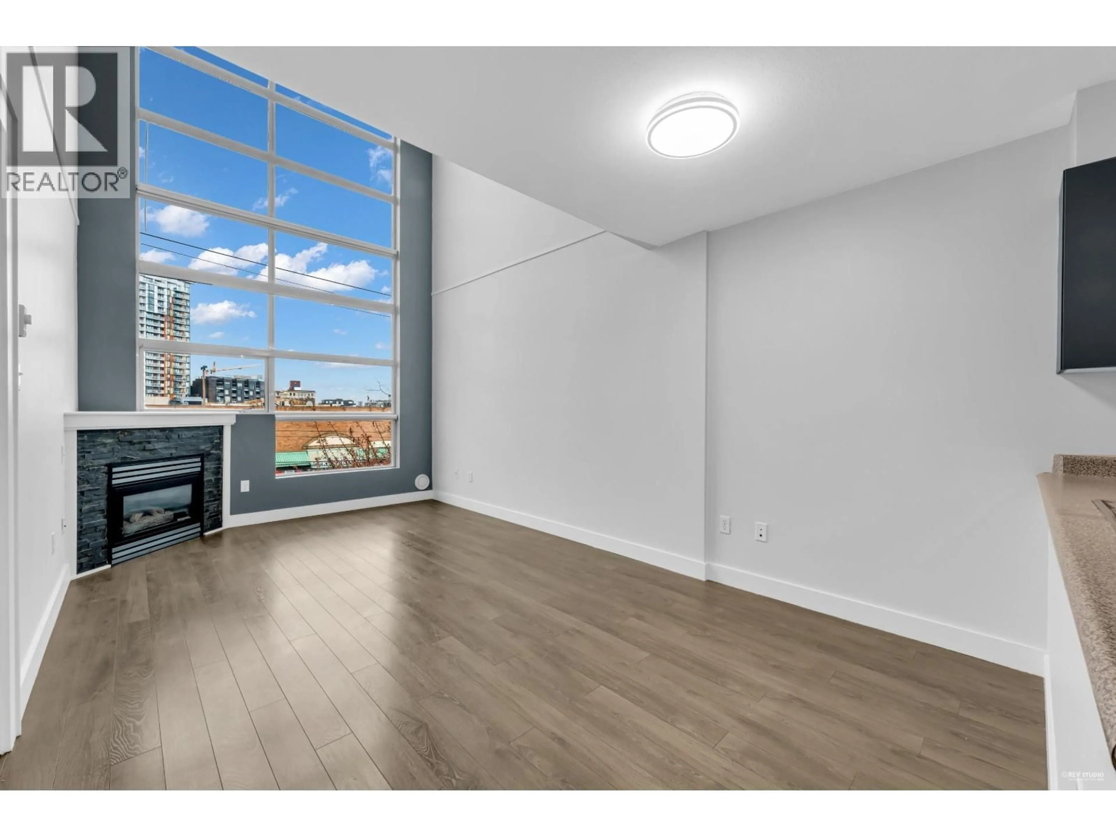 A pic of a room for 319 - 418 BROADWAY, Vancouver British Columbia V5T1X2