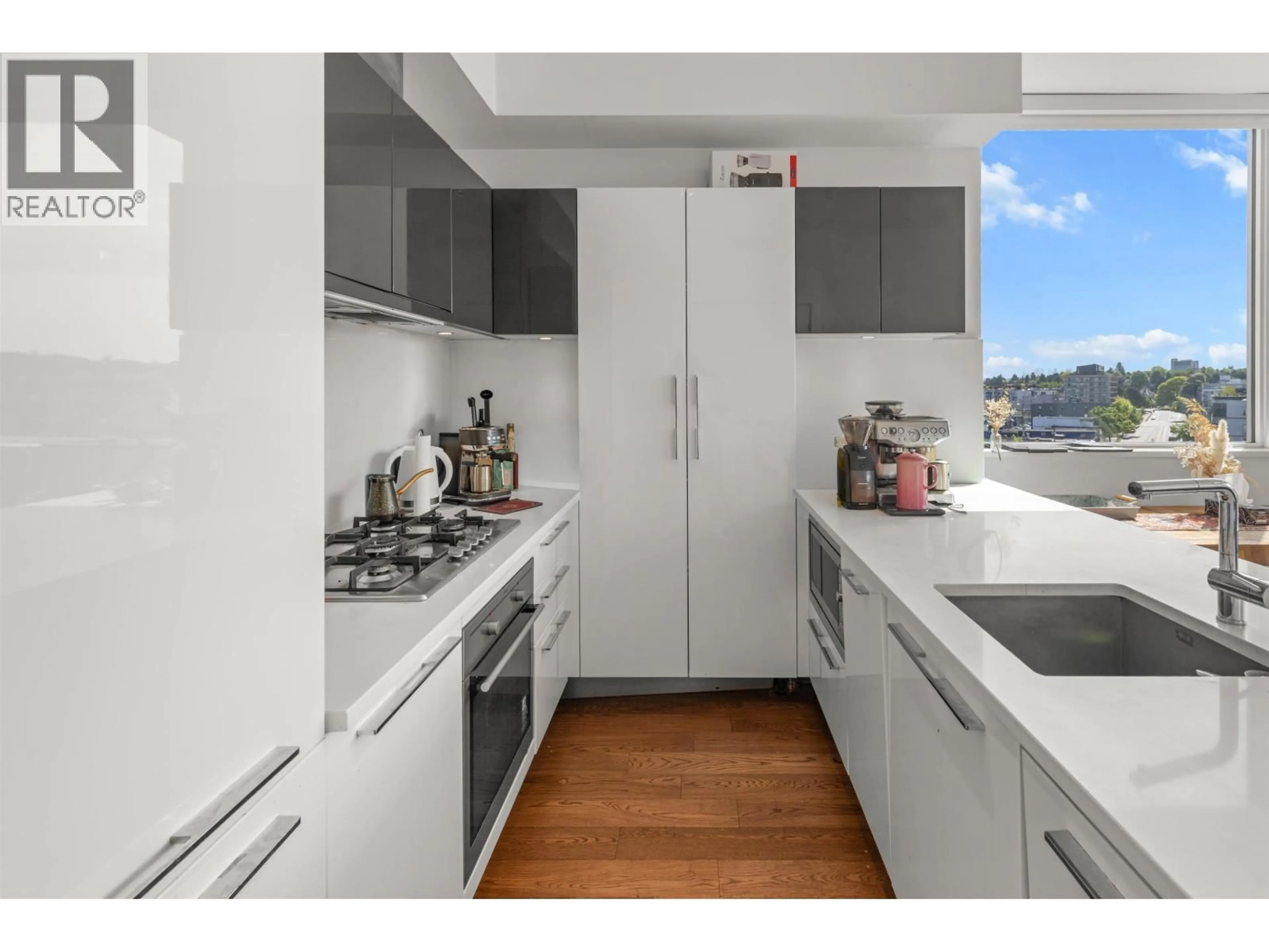 Standard kitchen, unknown for 1001 - 108 1ST AVENUE, Vancouver British Columbia V5T0E4