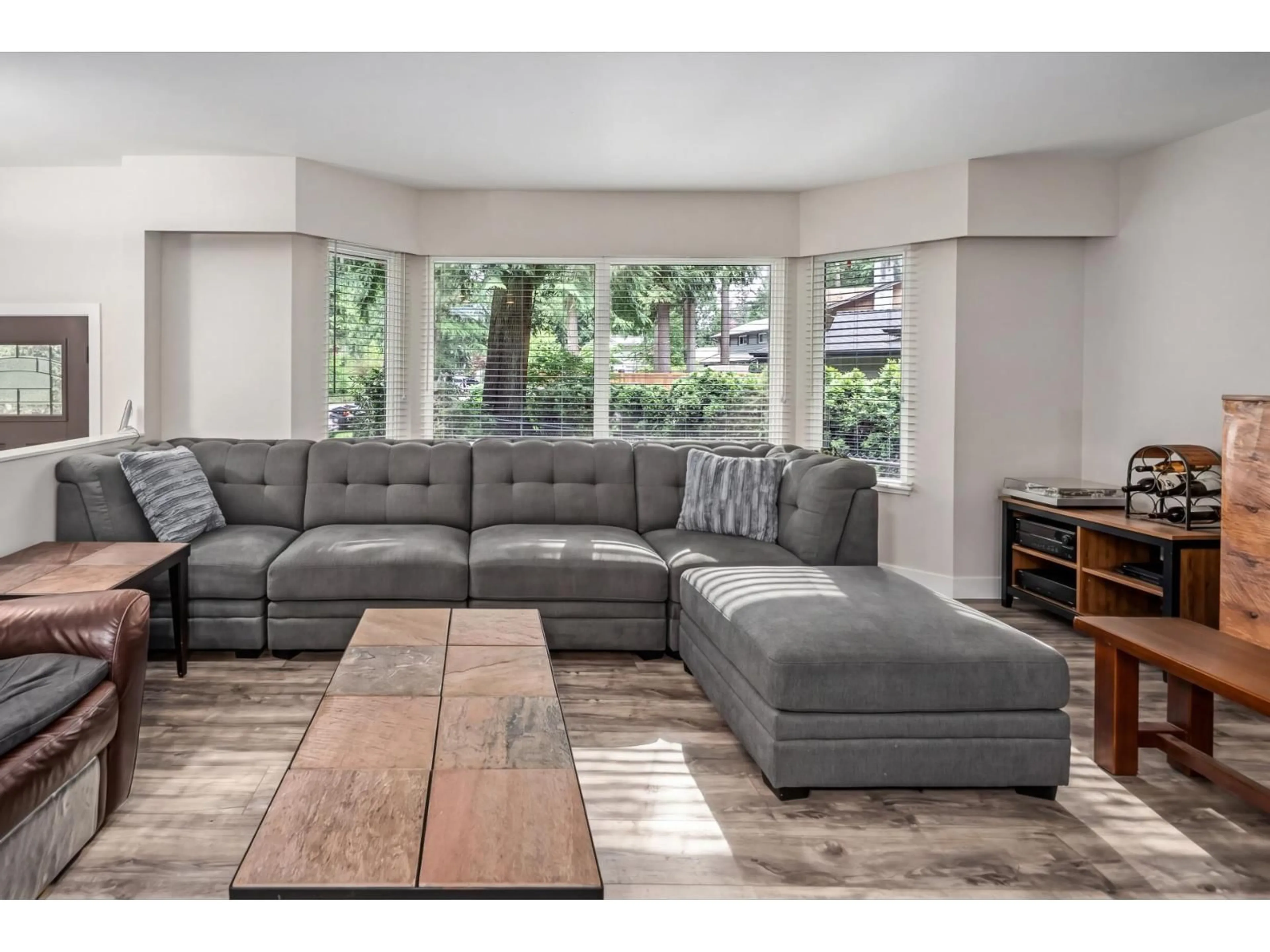 Living room with furniture, unknown for 4185 199A CRESCENT, Langley British Columbia V3A6G2