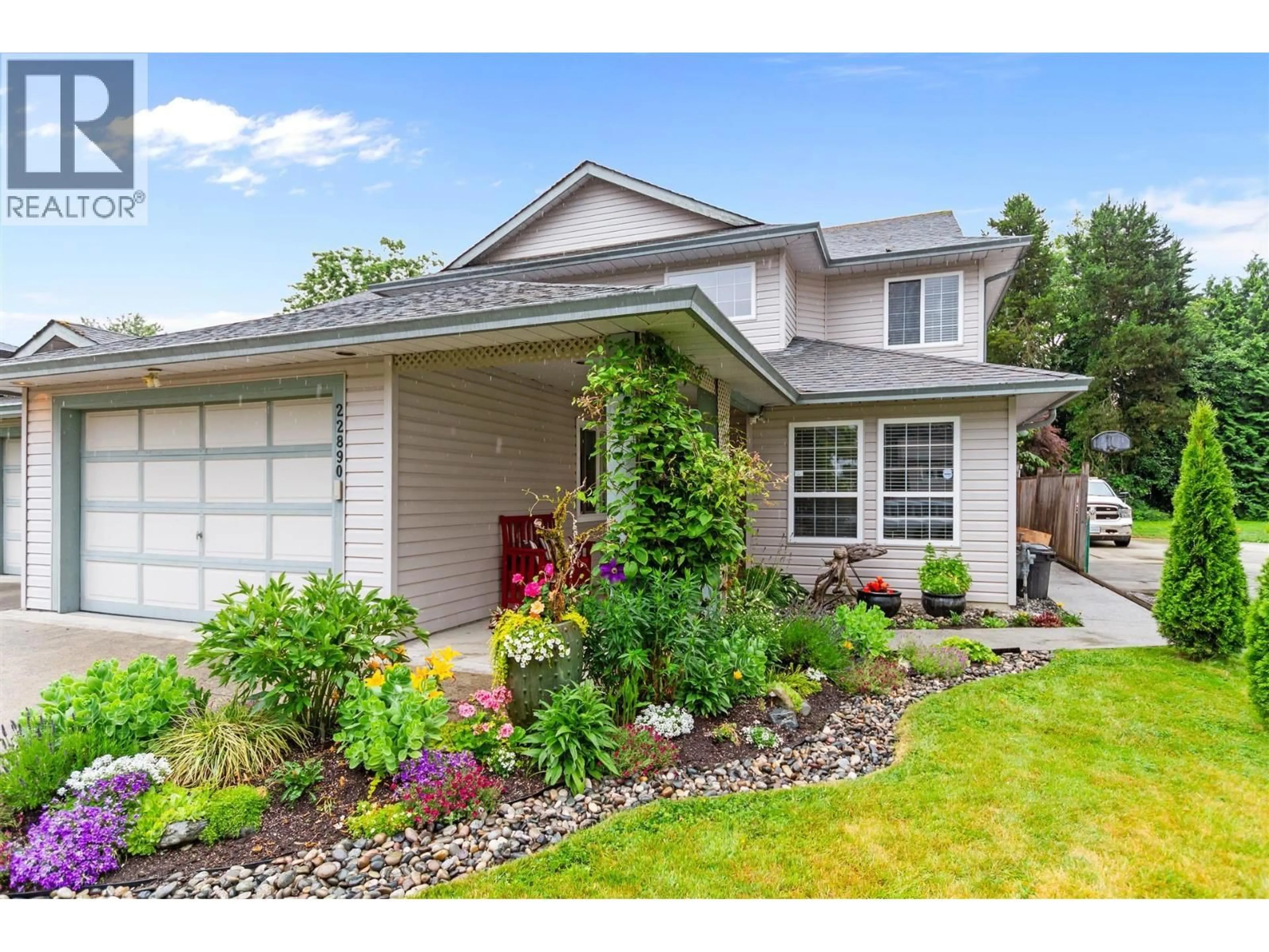 Home with vinyl exterior material, street for 22890 PURDEY AVENUE, Maple Ridge British Columbia V2X7M1