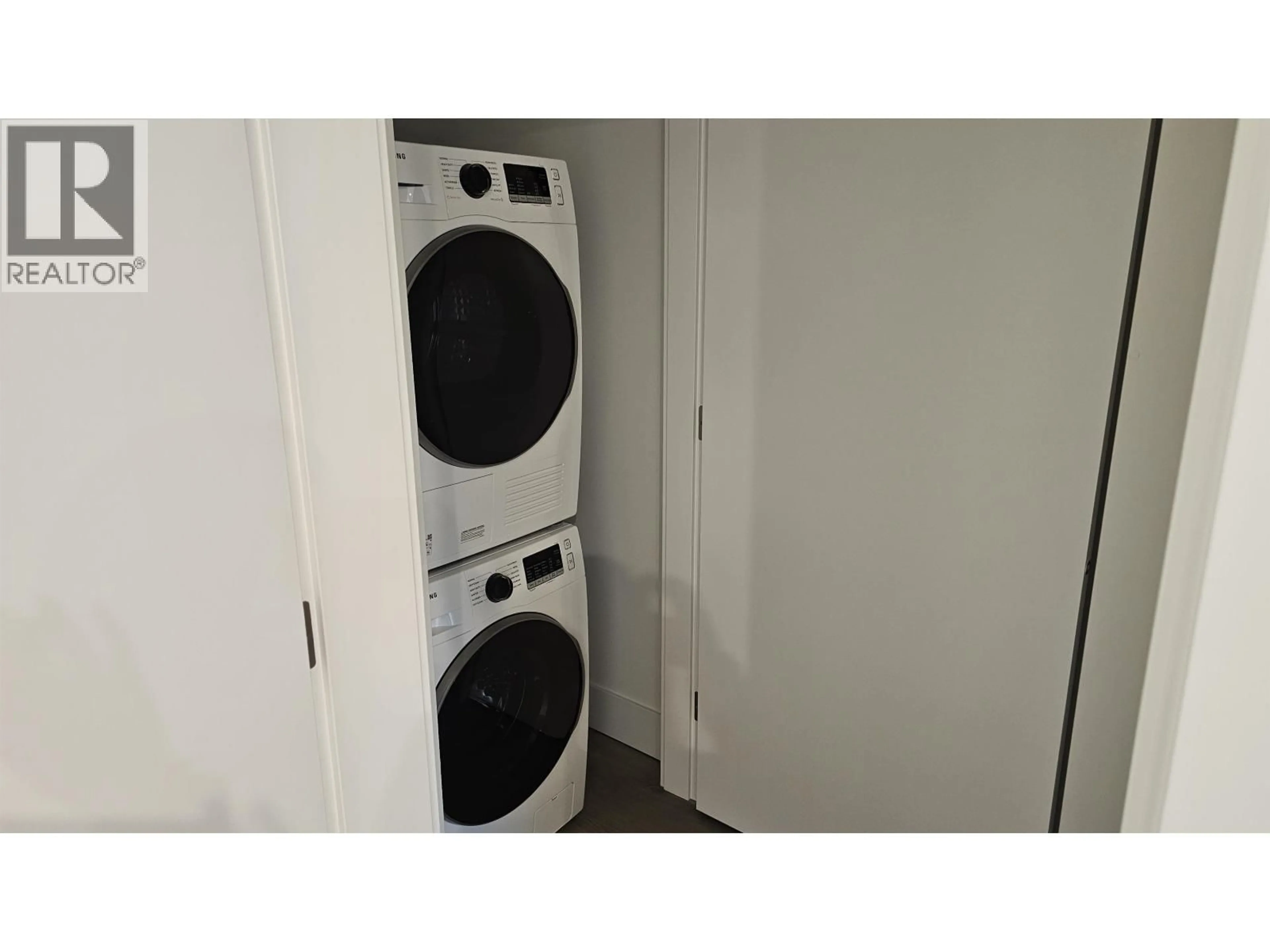 Laundry room for 316 - 2250 1 AVENUE, Vancouver British Columbia V5N1B6
