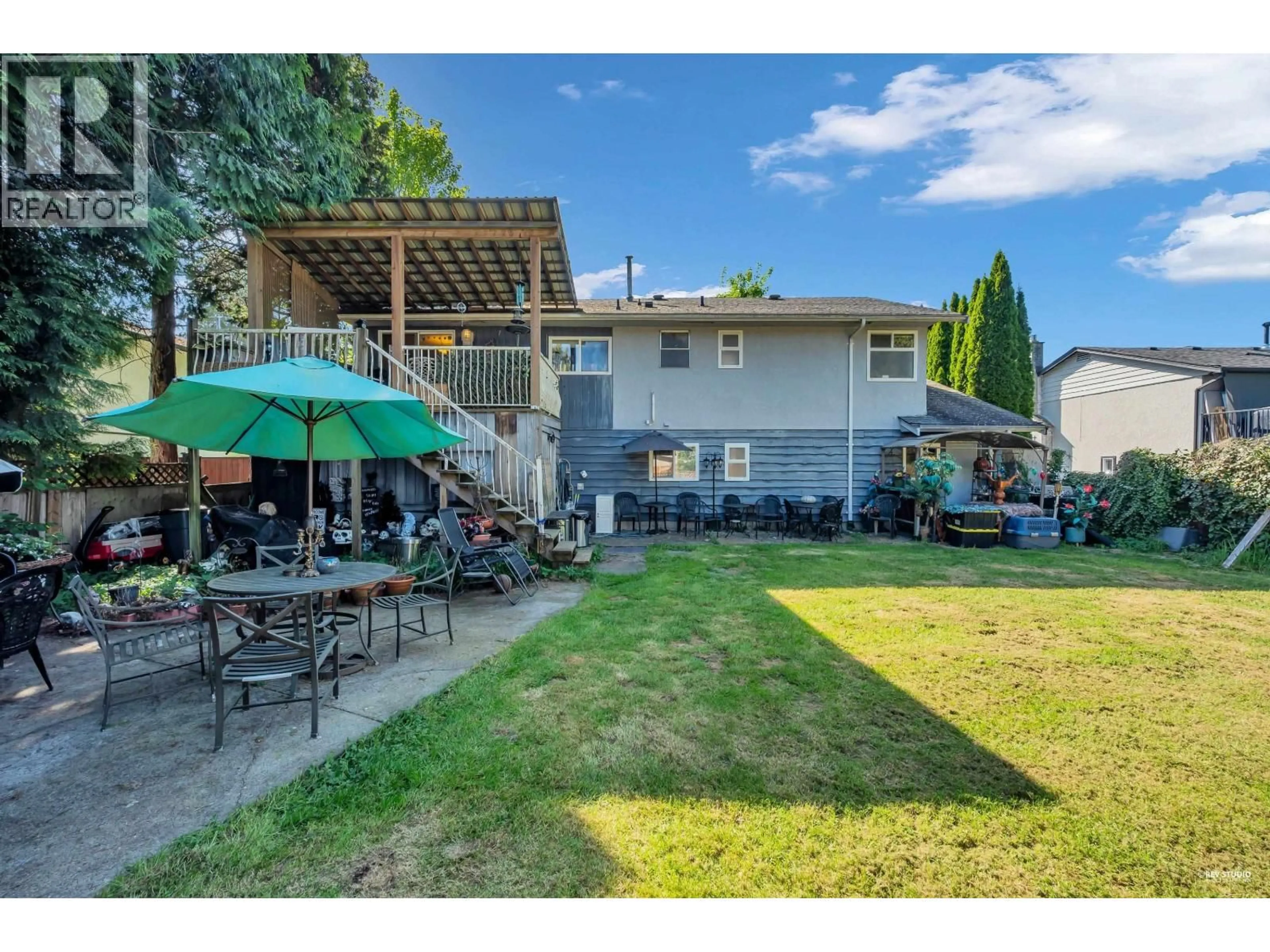 Patio, mountain view for 3786 KILLARNEY STREET, Port Coquitlam British Columbia V3B3C6