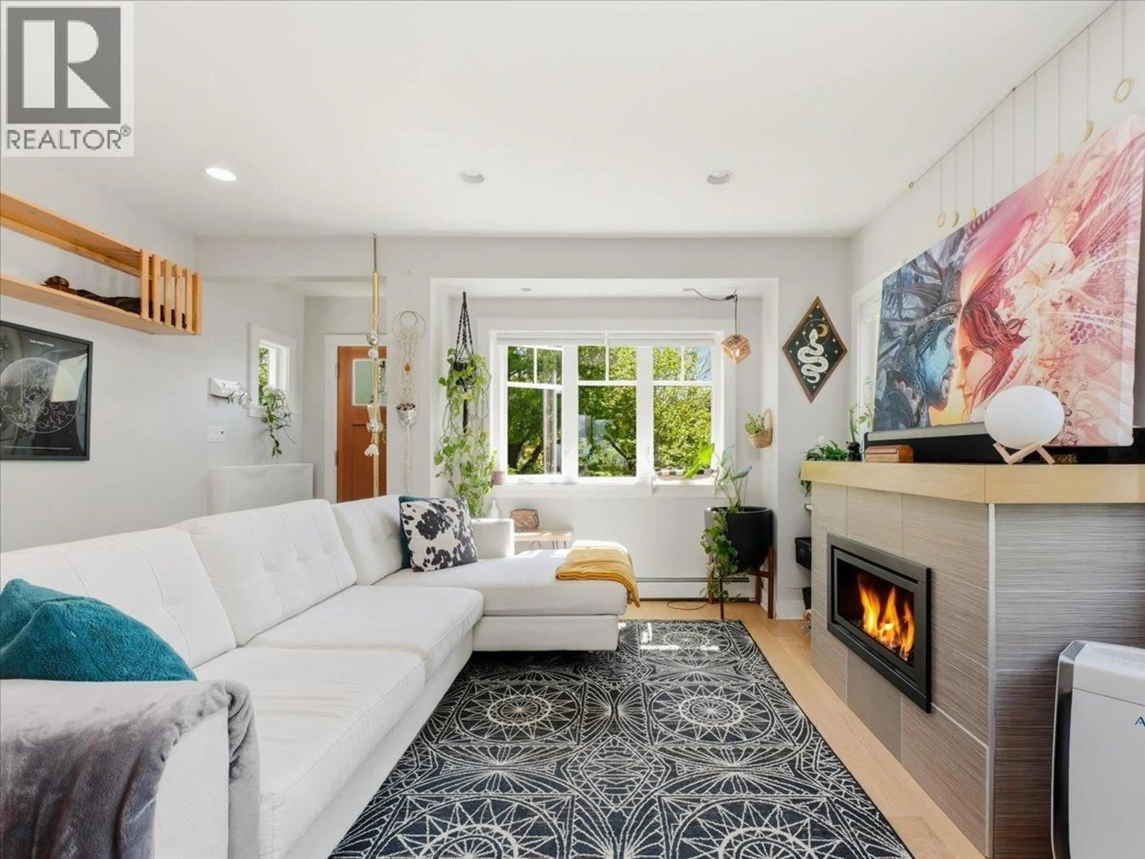 Living room with furniture, unknown for 2607 5TH AVENUE, Vancouver British Columbia V5M1N1