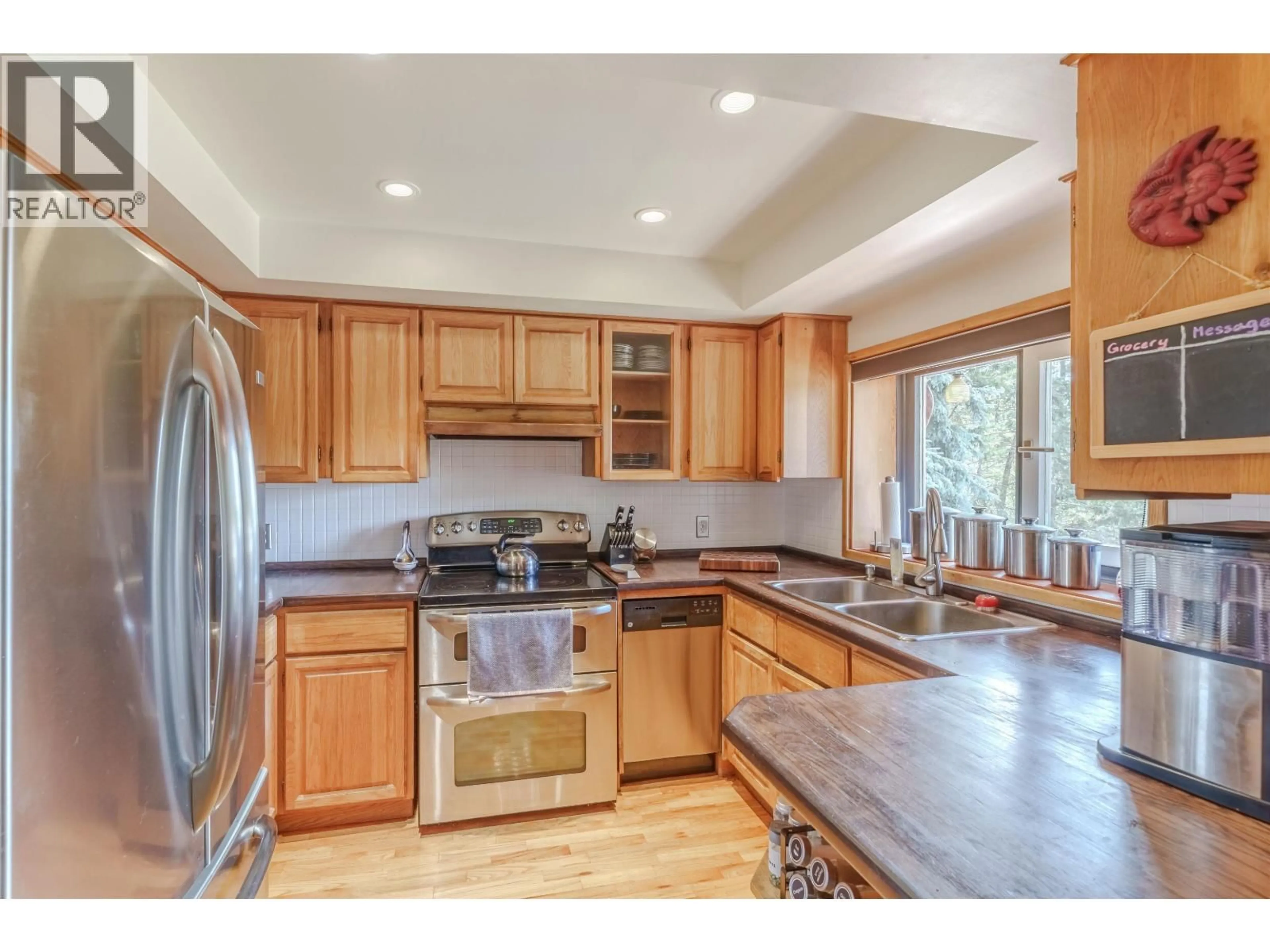 Open concept kitchen, unknown for 5031 GLOINNZUN DRIVE, 108 Mile Ranch British Columbia V0K2Z0
