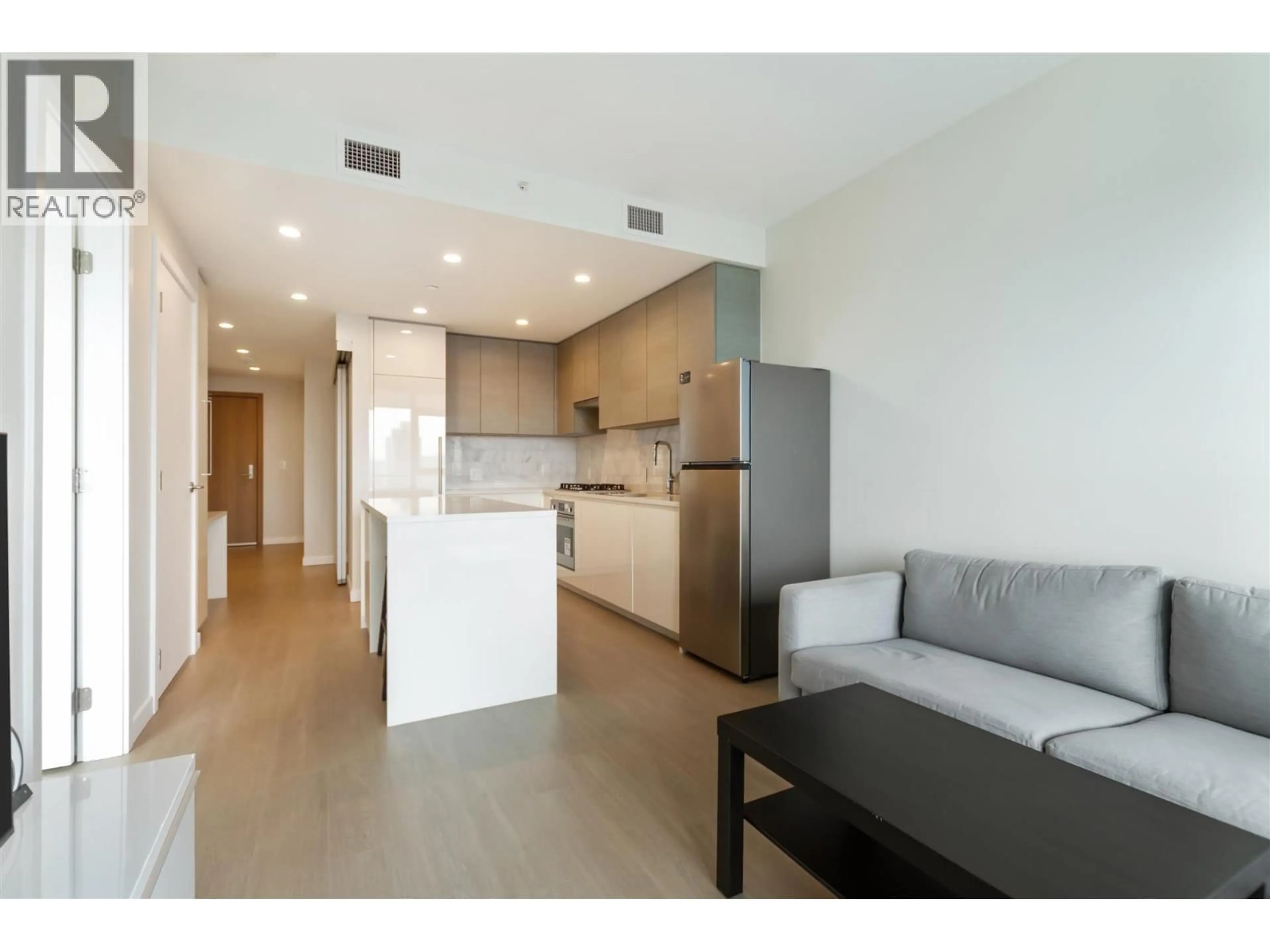 Open concept kitchen, unknown for 4903 - 2108 GILMORE AVENUE, Burnaby British Columbia V5C0N8