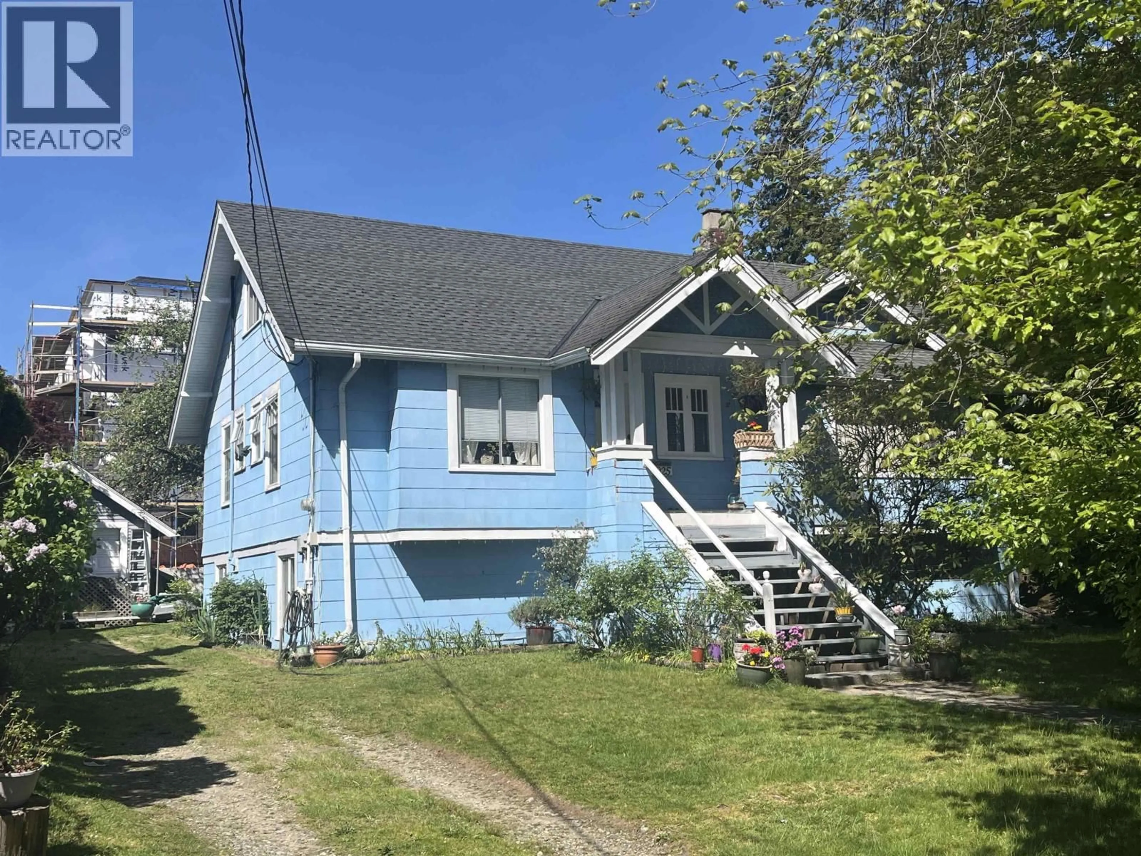 Home with vinyl exterior material, street for 1025 57TH AVENUE, Vancouver British Columbia V6P1S6