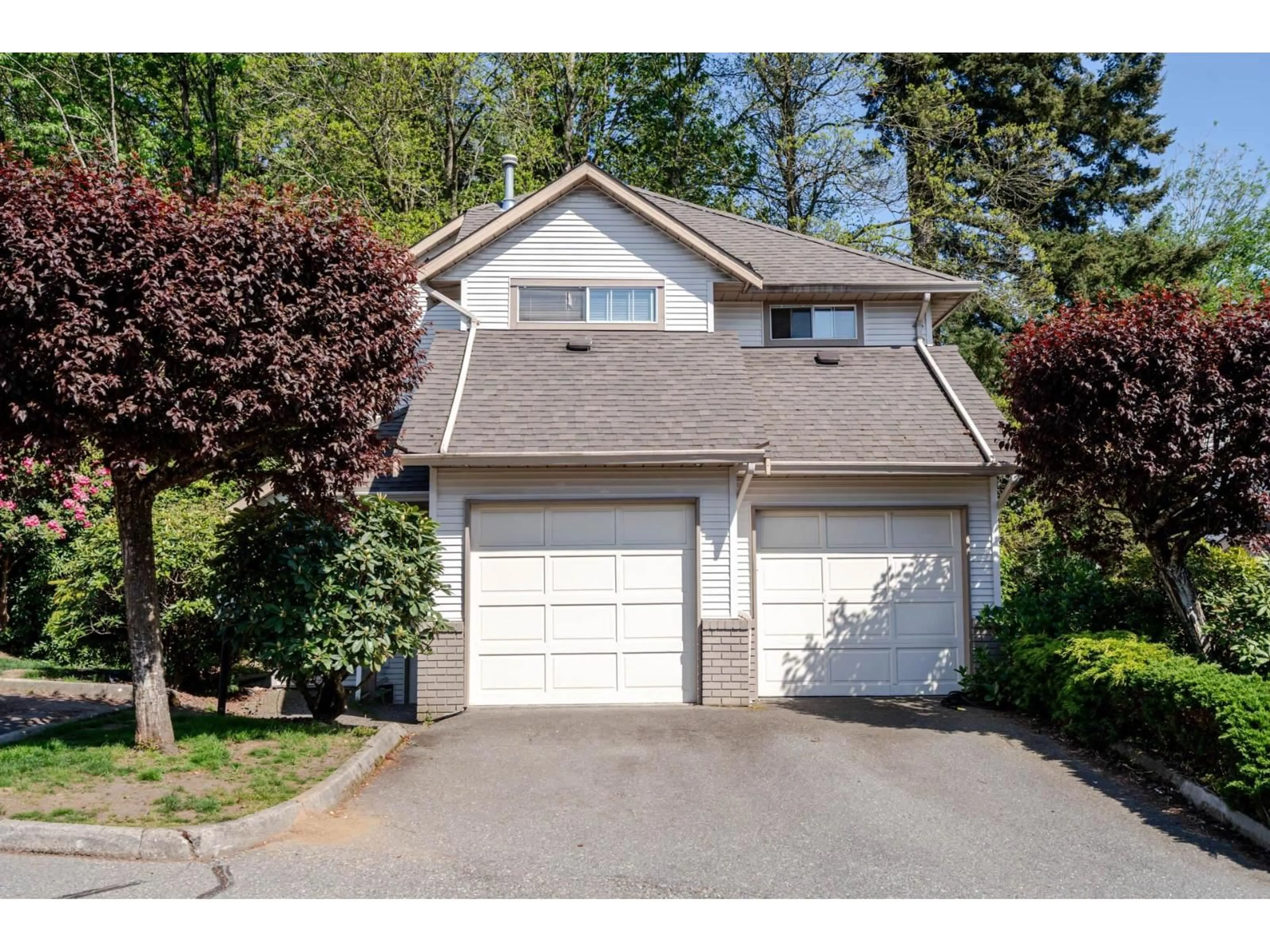 Indoor garage for 20 - 32311 MCRAE STREET, Mission British Columbia V2V4X7