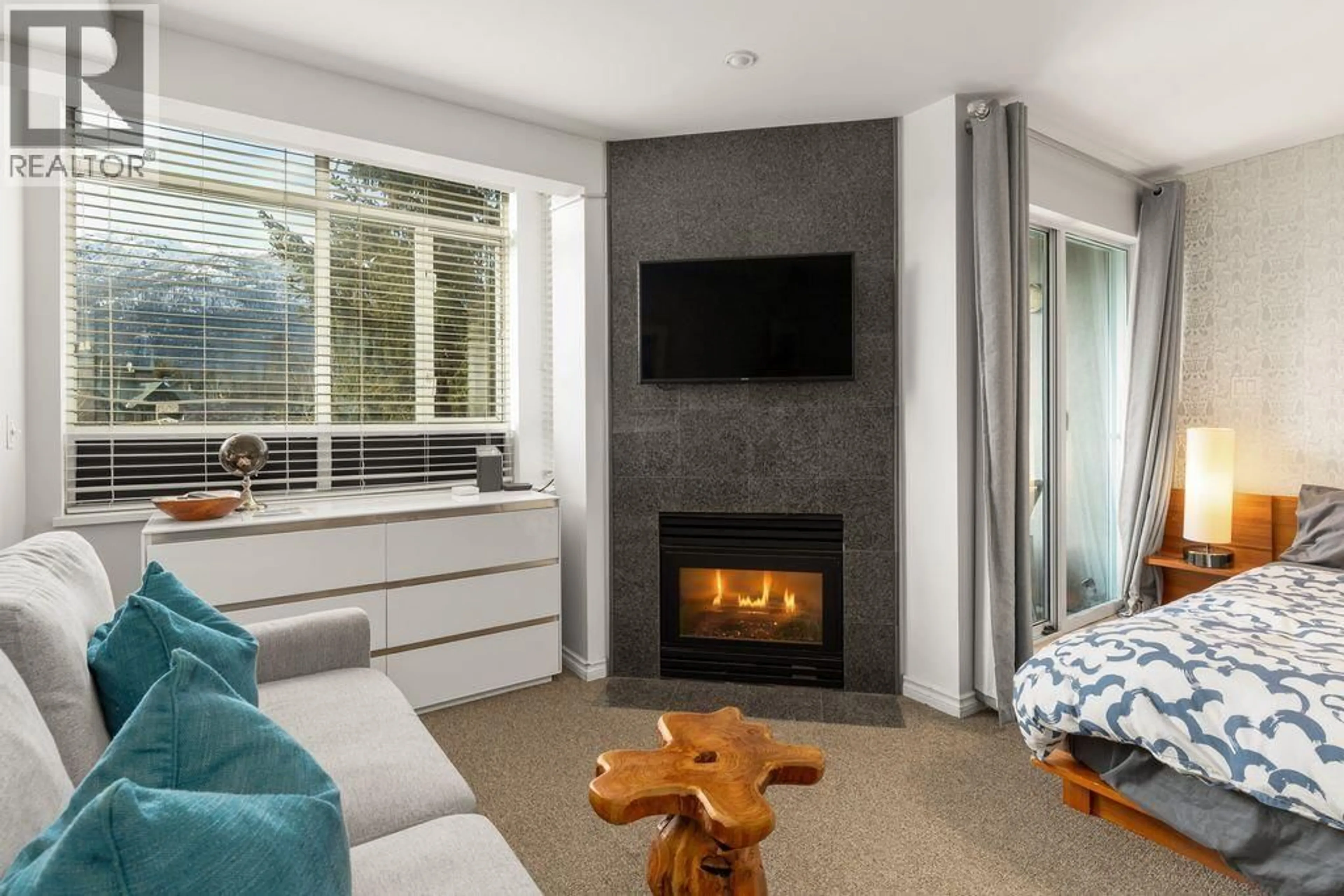 Living room with furniture, unknown for 348 - 4314 MAIN STREET, Whistler British Columbia V8E1A8