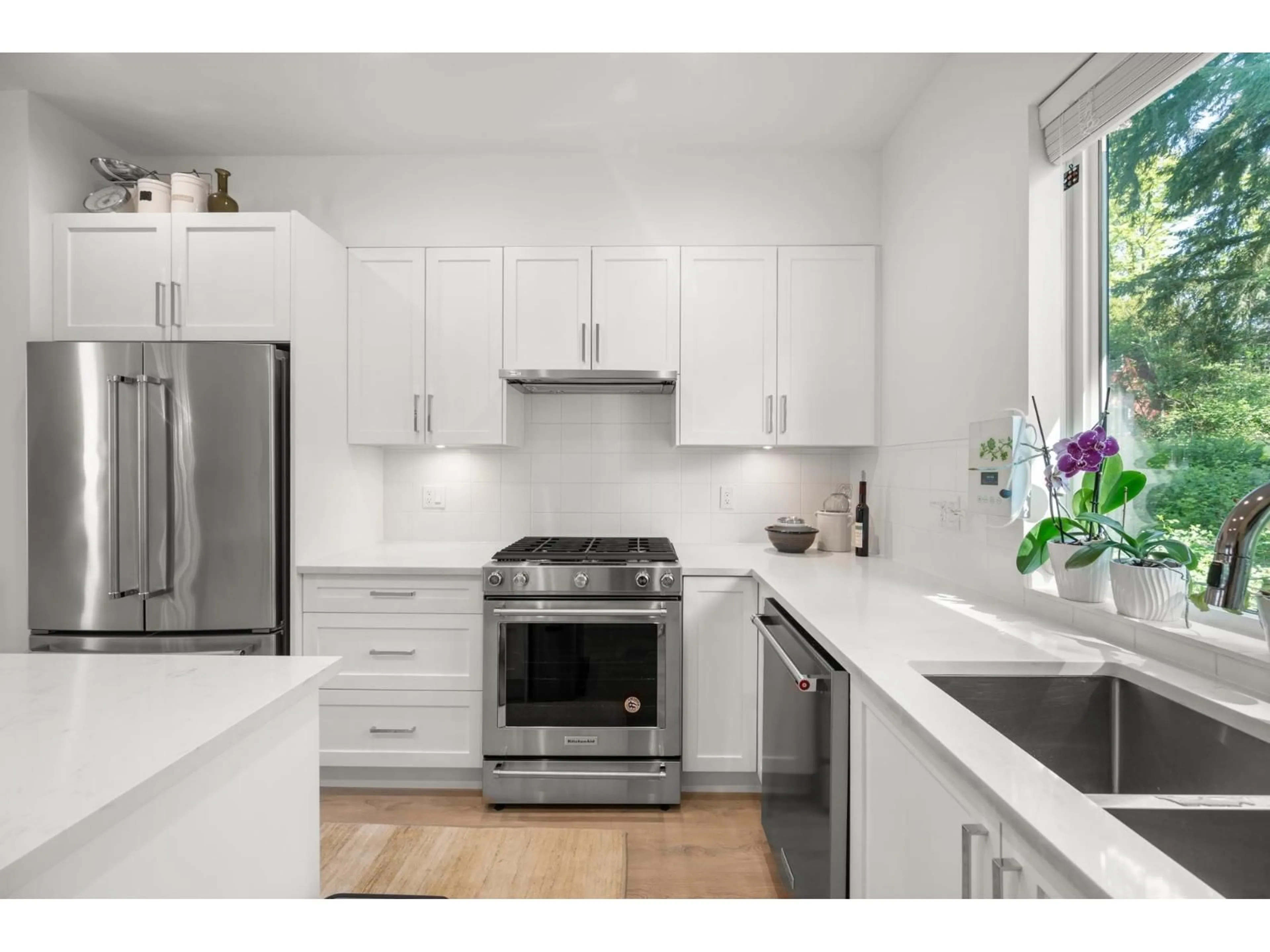 Open concept kitchen, unknown for 173 - 16433 19 AVENUE, Surrey British Columbia V3Z0Z1