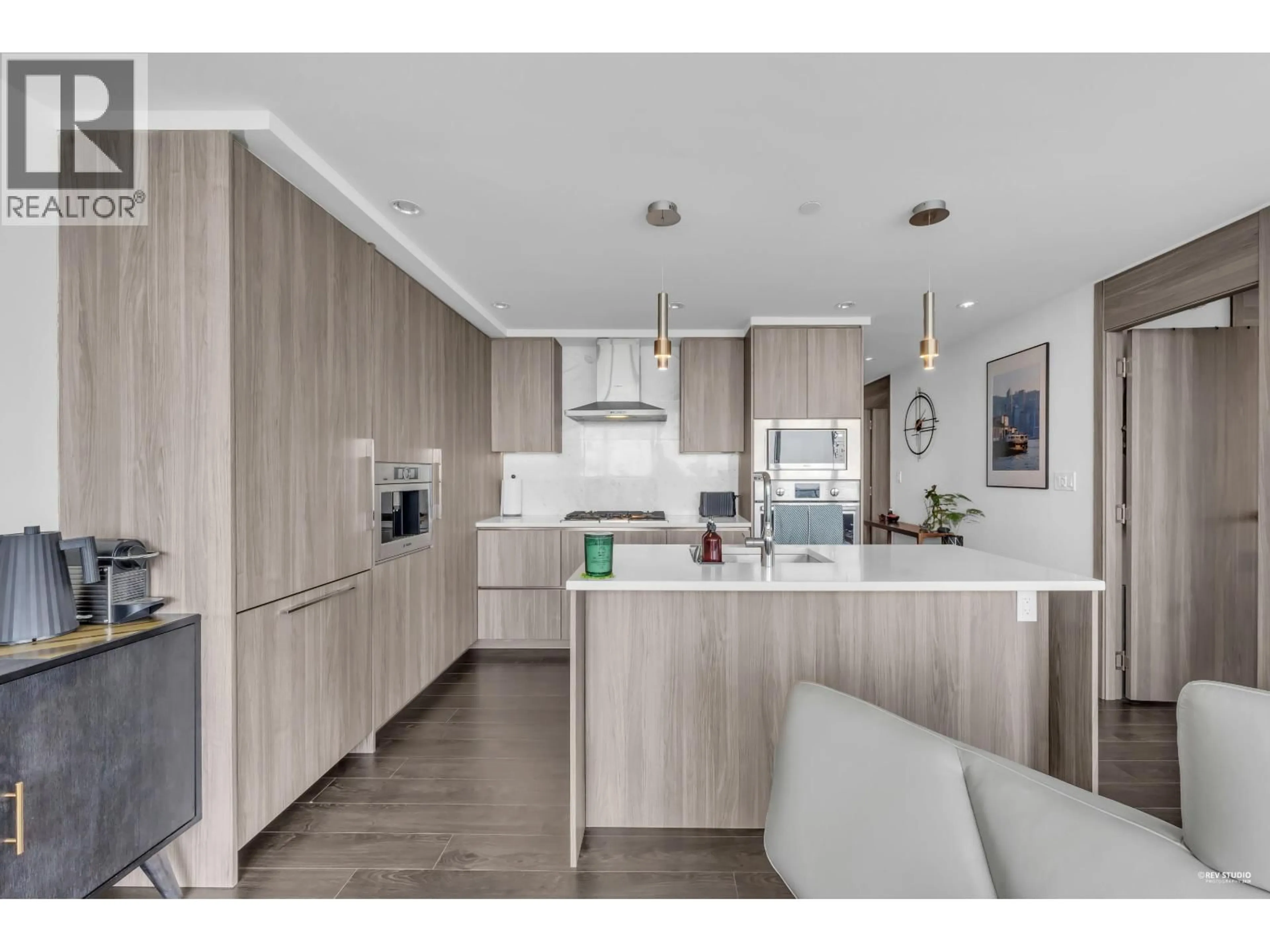 Contemporary kitchen, unknown for 4508 - 4730 LOUGHEED HIGHWAY, Burnaby British Columbia V5C0M9