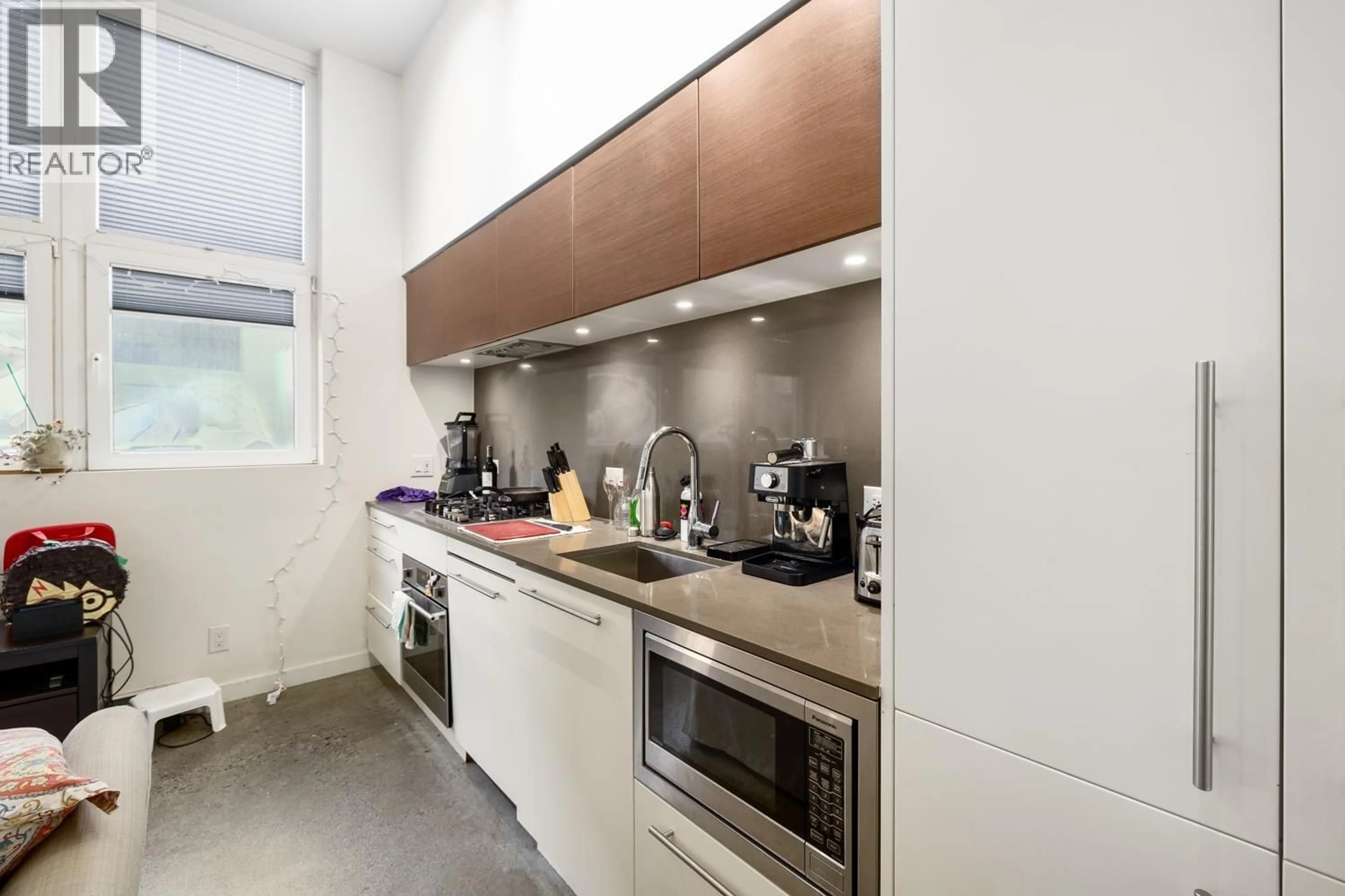 Standard kitchen, unknown for 208 - 150 CORDOVA STREET, Vancouver British Columbia V6A0E7