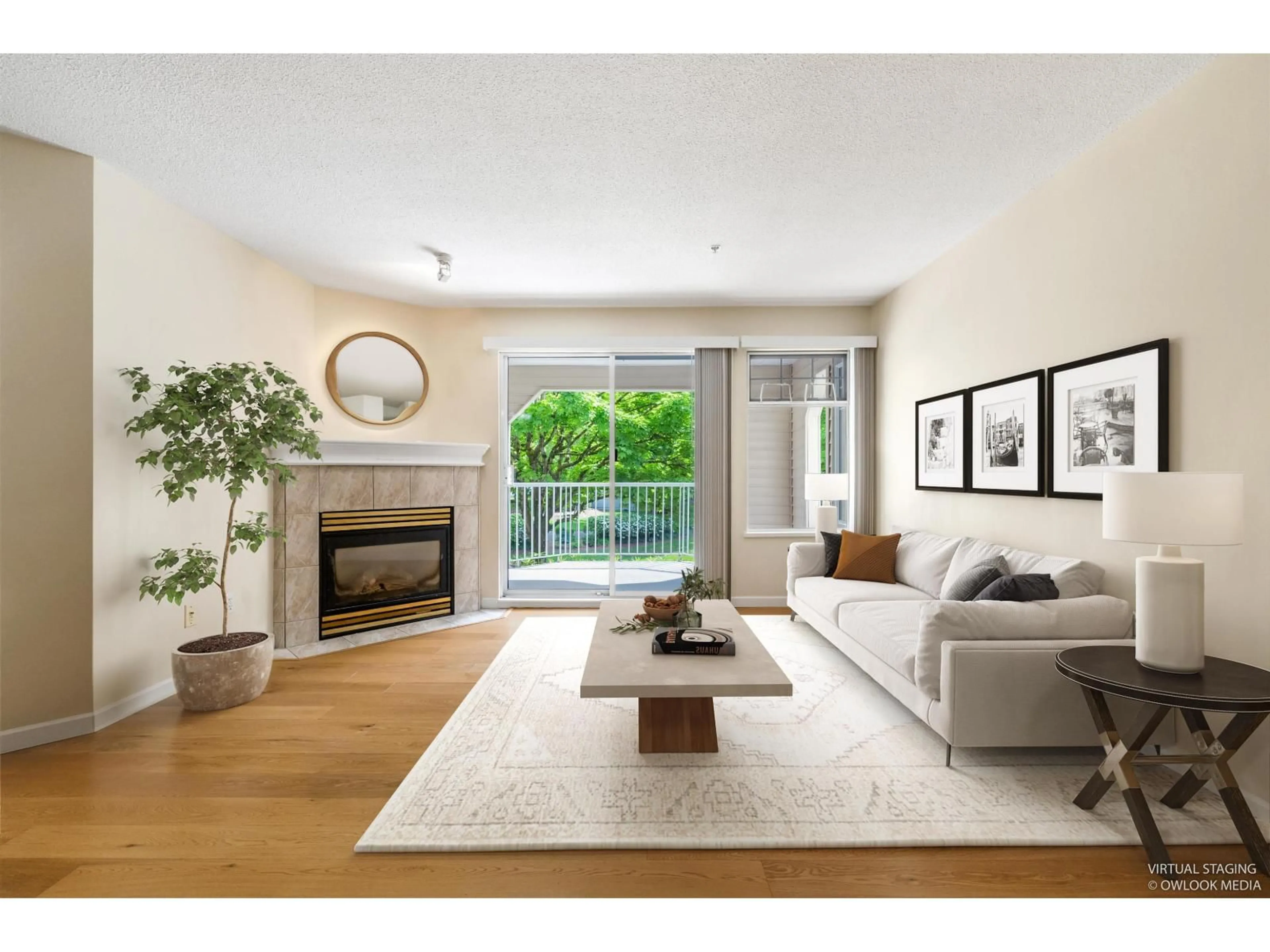 Living room with furniture, wood/laminate floor for 120 - 20894 57 AVENUE, Langley British Columbia V3A8M7