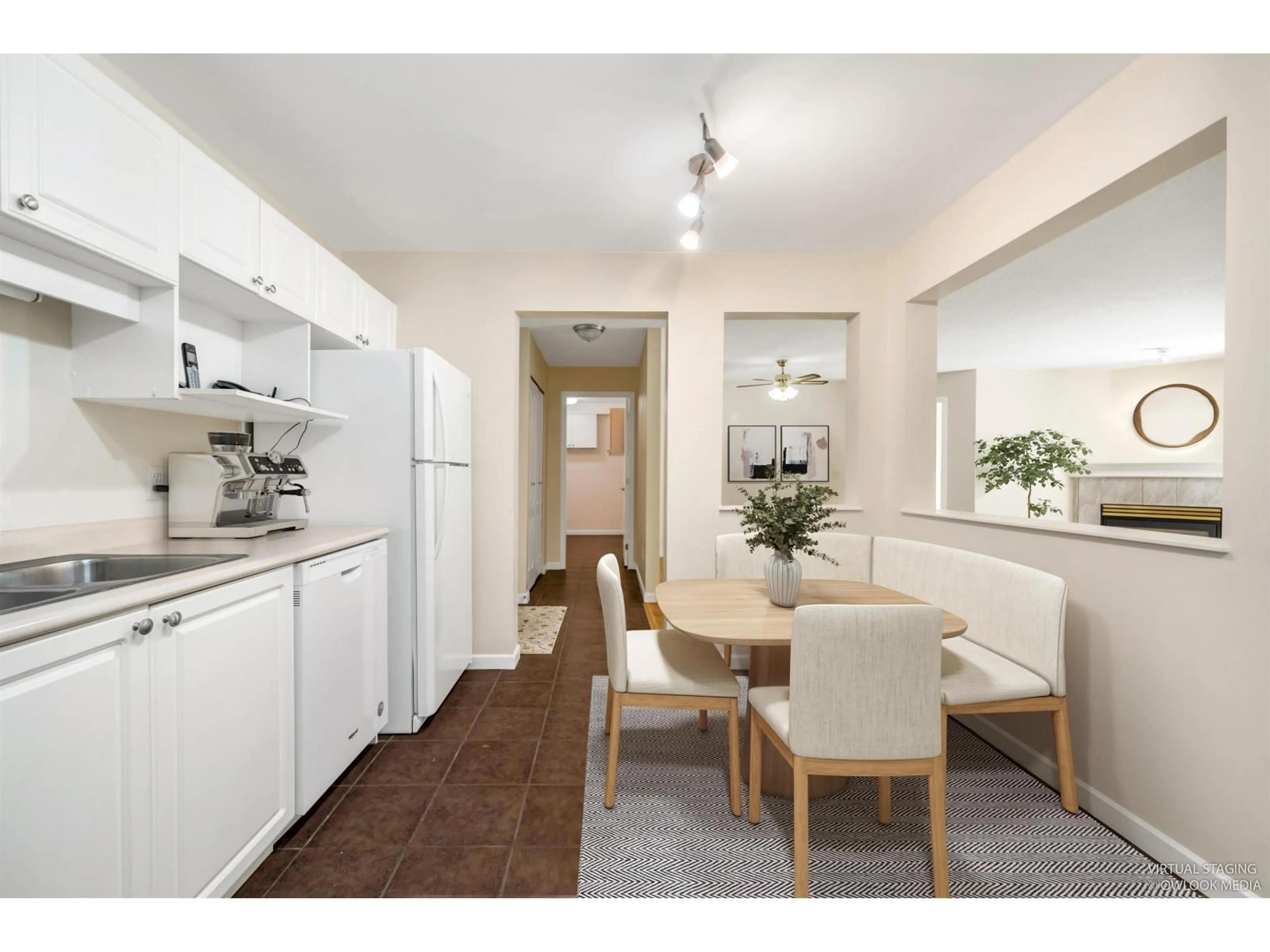 Unknown for 120 - 20894 57 AVENUE, Langley British Columbia V3A8M7