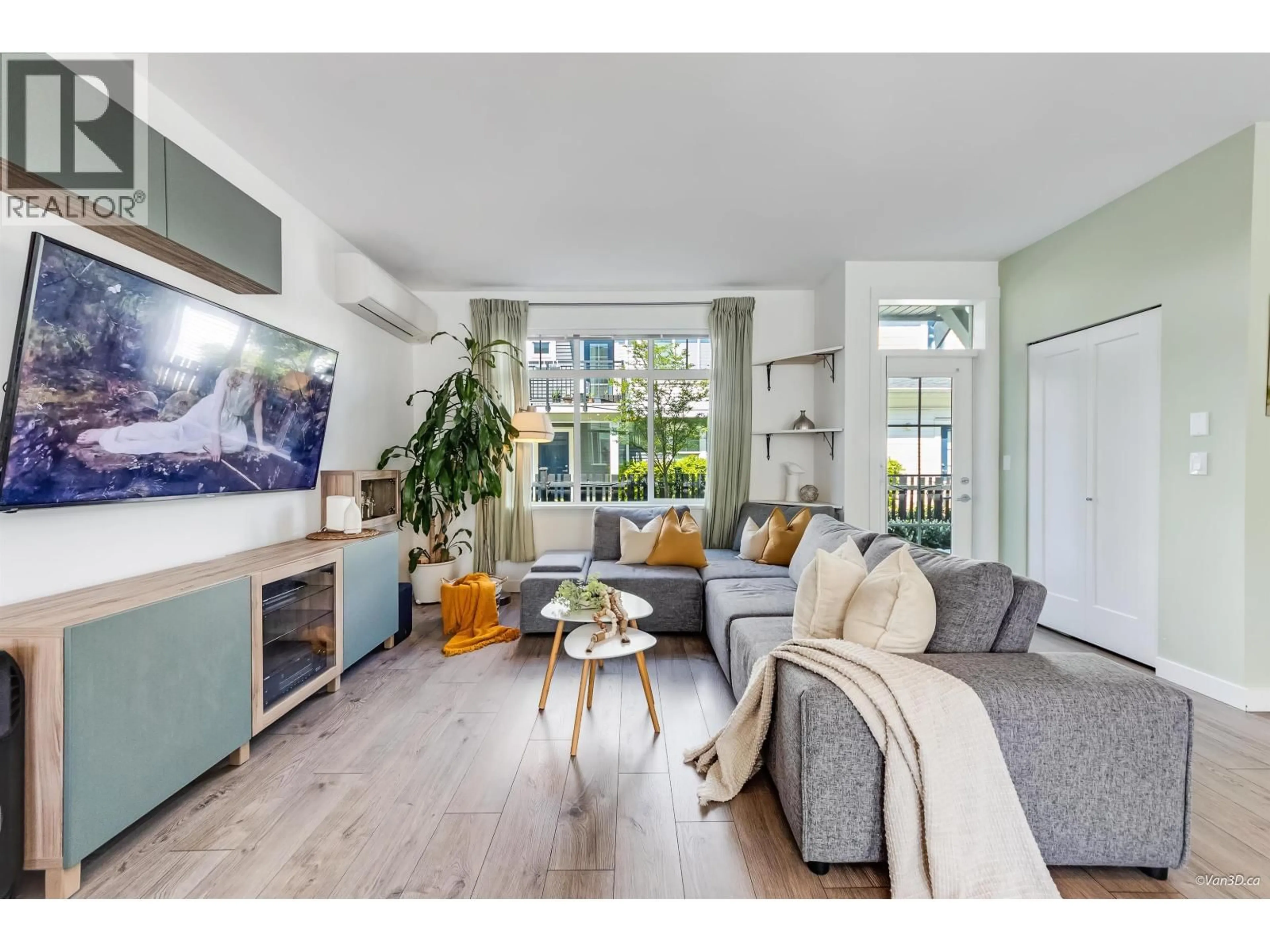 Living room with furniture, unknown for 163 - 1220 ROCKLIN STREET, Coquitlam British Columbia V3B0R6