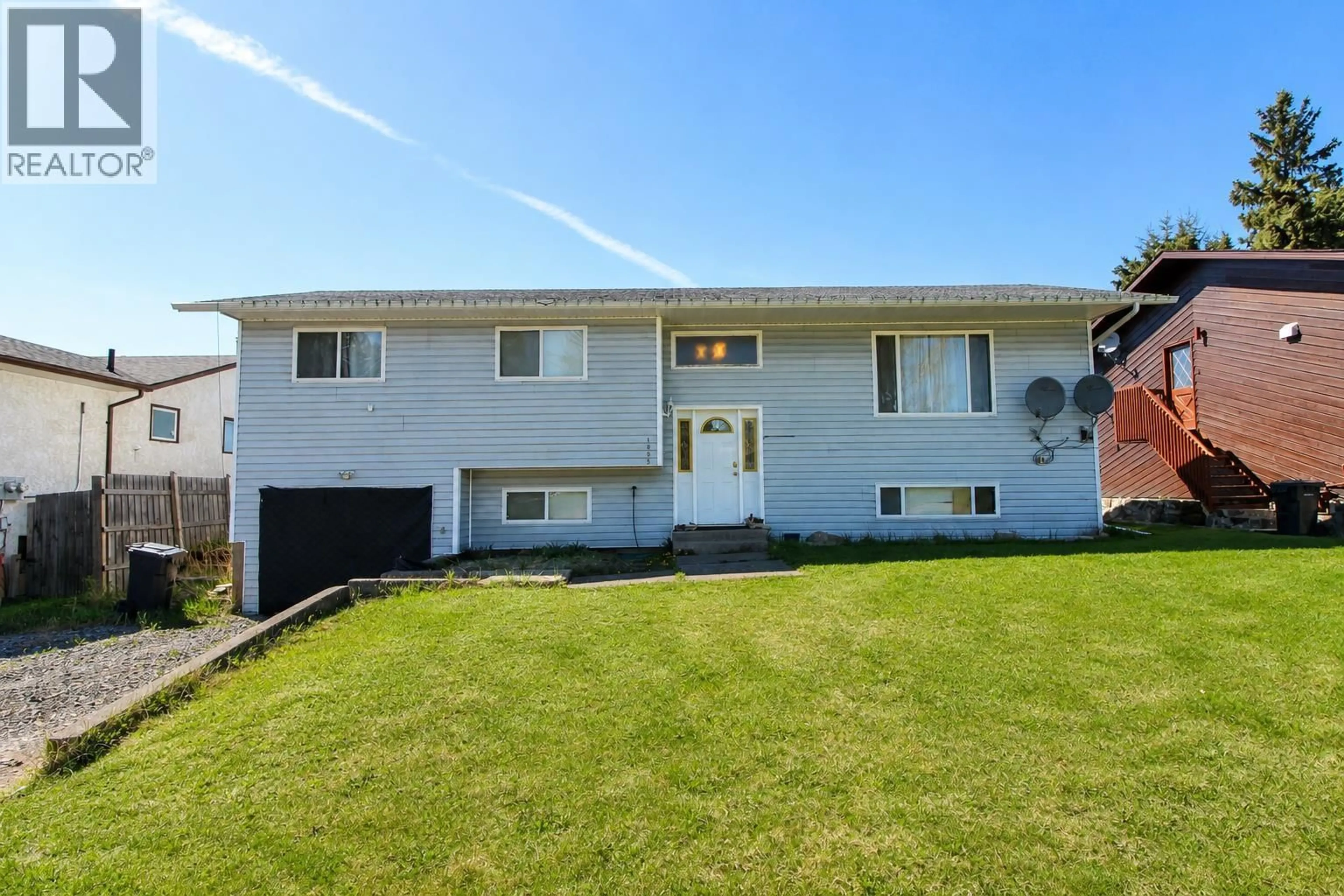 Home with vinyl exterior material, street for 1965 SULLIVAN WAY, Houston British Columbia V0J1Z0