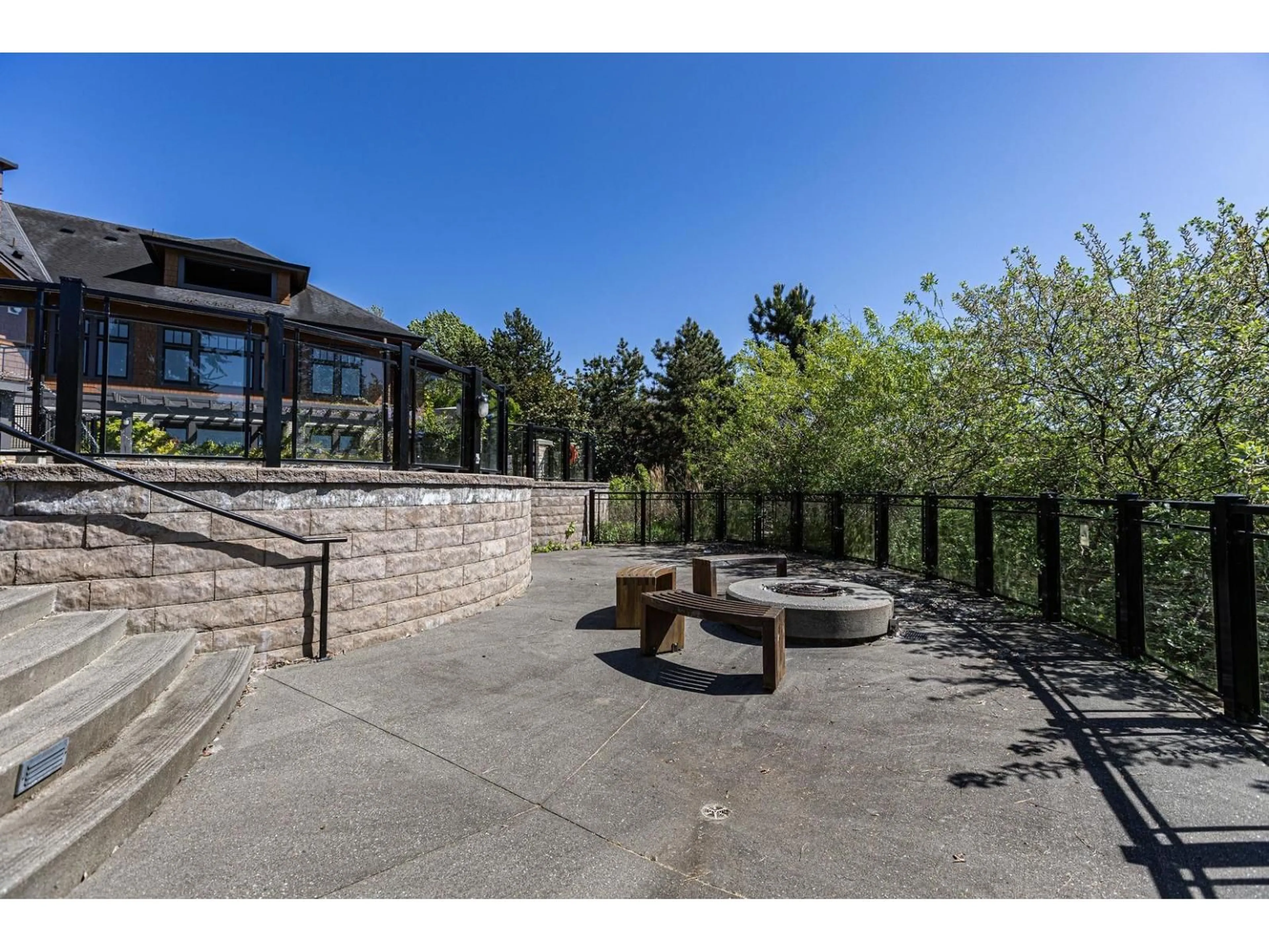 Patio, unknown for 2 - 10735 84TH AVENUE, Delta British Columbia V7E0C5