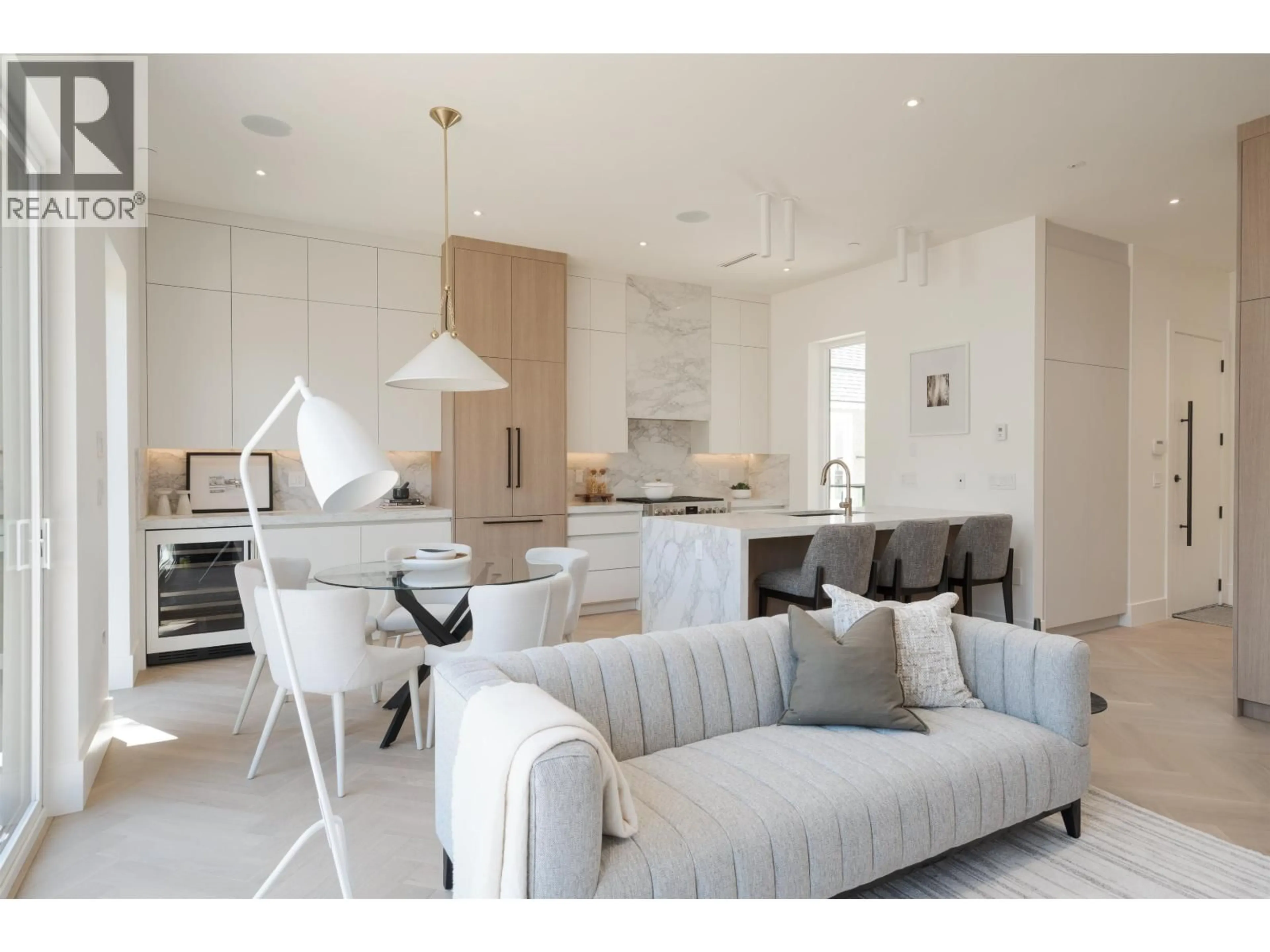 Open concept kitchen, unknown for 2258 GARDEN DRIVE, Vancouver British Columbia V5N4X2