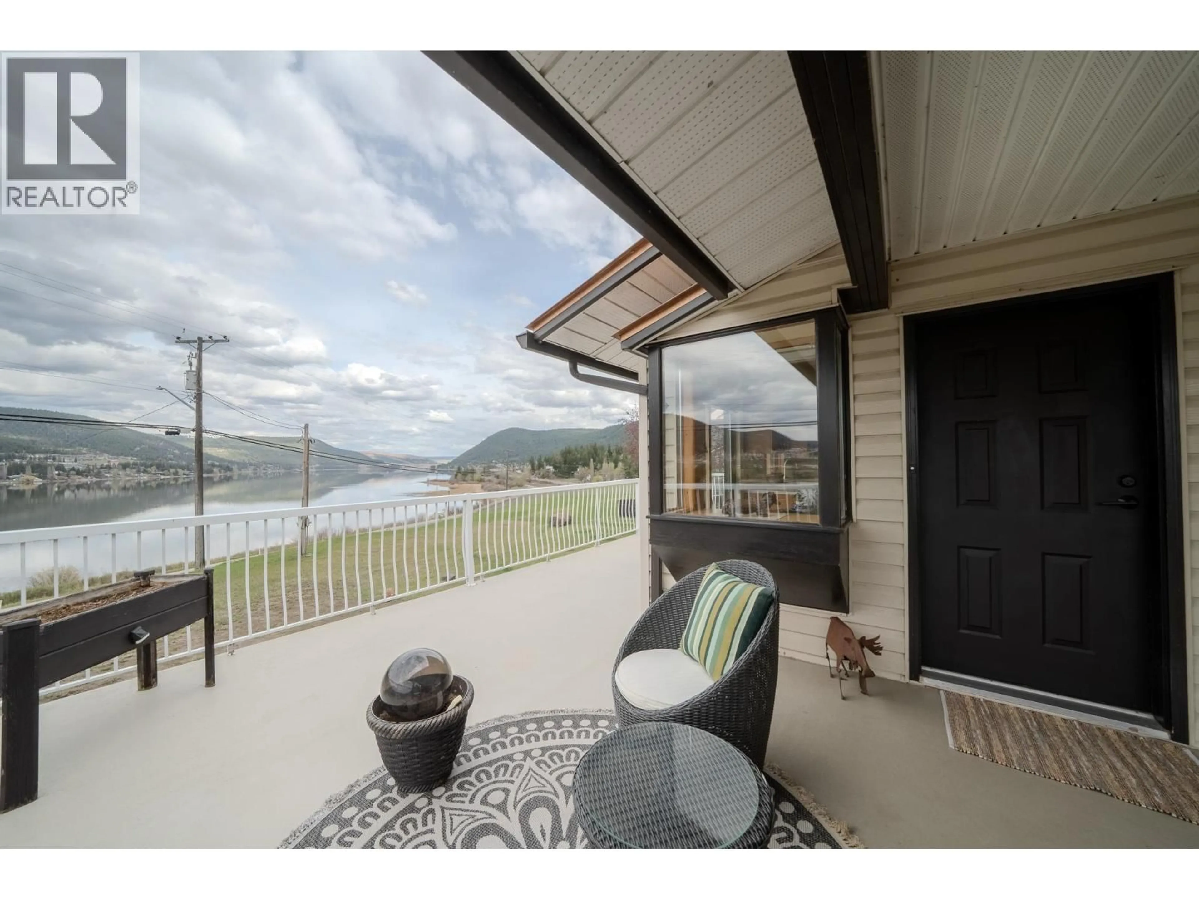 Patio, water/lake/river/ocean view for 1273 SOUTH LAKESIDE DRIVE, Williams Lake British Columbia V2G3A7