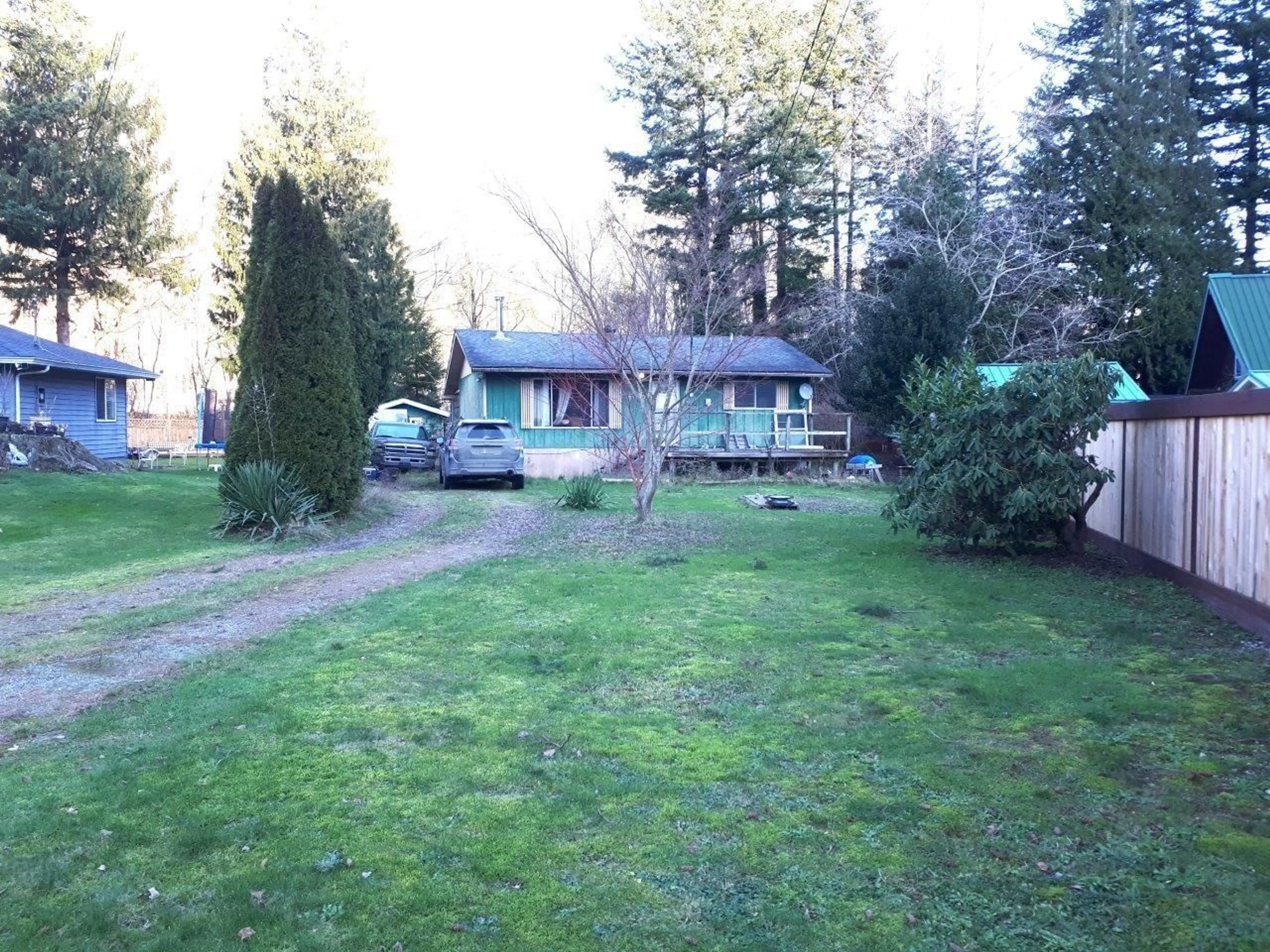 A pic from outside/outdoor area/front of a property/back of a property/a pic from drone, unknown for 44015 SQUAKUM ROAD, Mission British Columbia V0M1N0