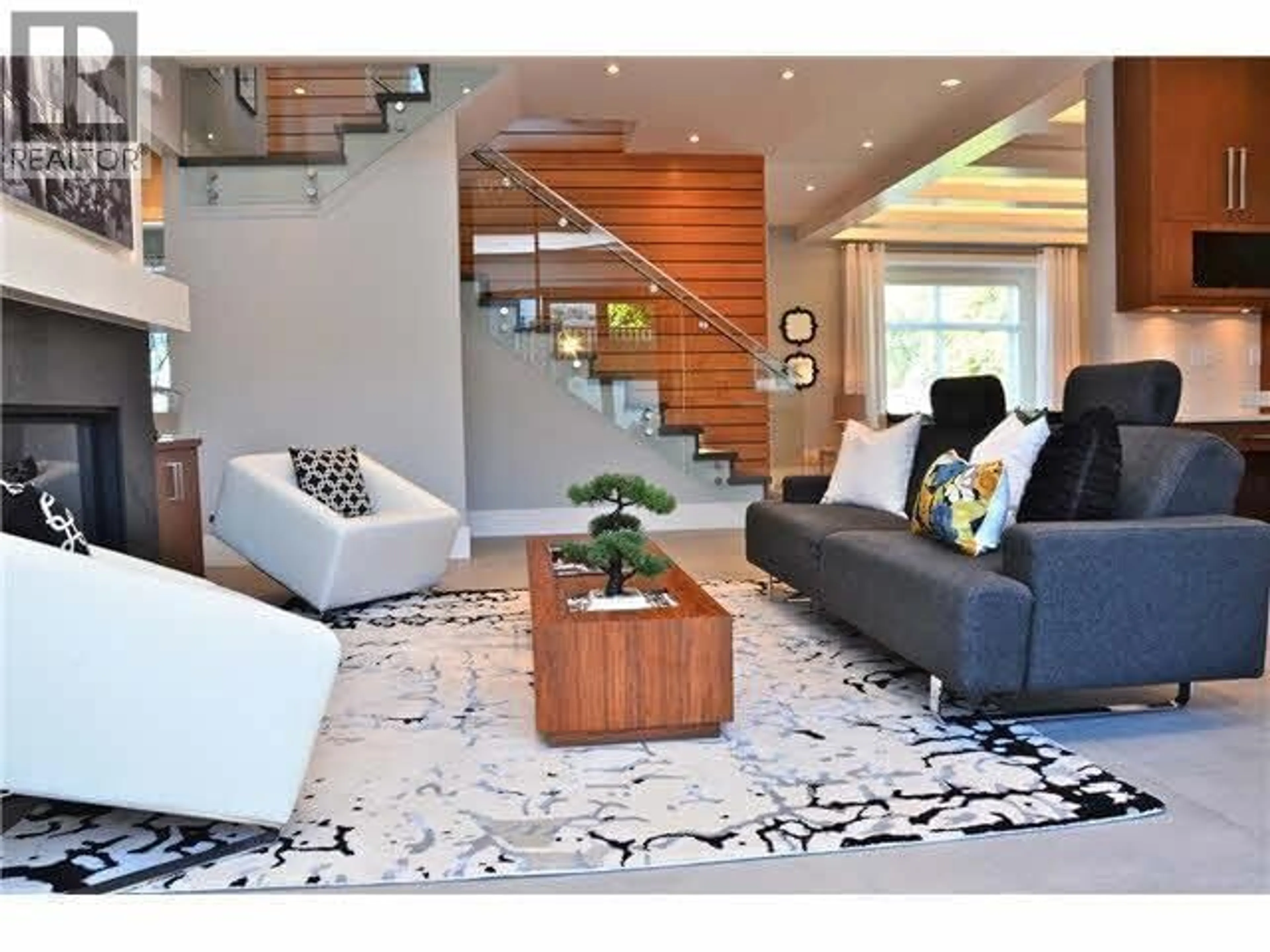 Living room with furniture, unknown for 4222 GILPIN CRESCENT, Burnaby British Columbia V5G2K2