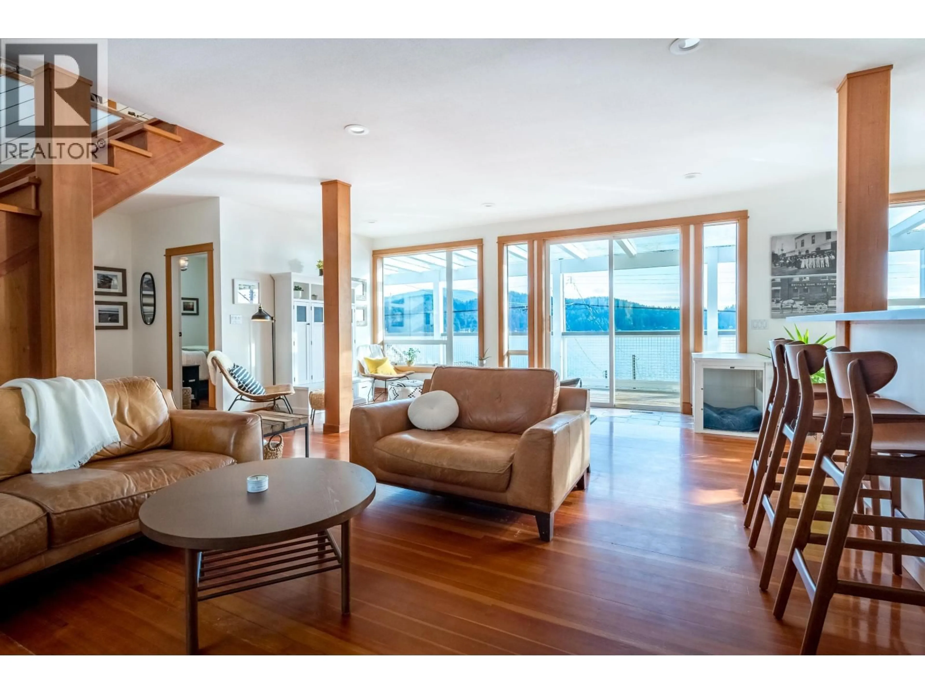 Living room with furniture, wood/laminate floor for 811 MARINE DRIVE, Gibsons British Columbia V0N1V1