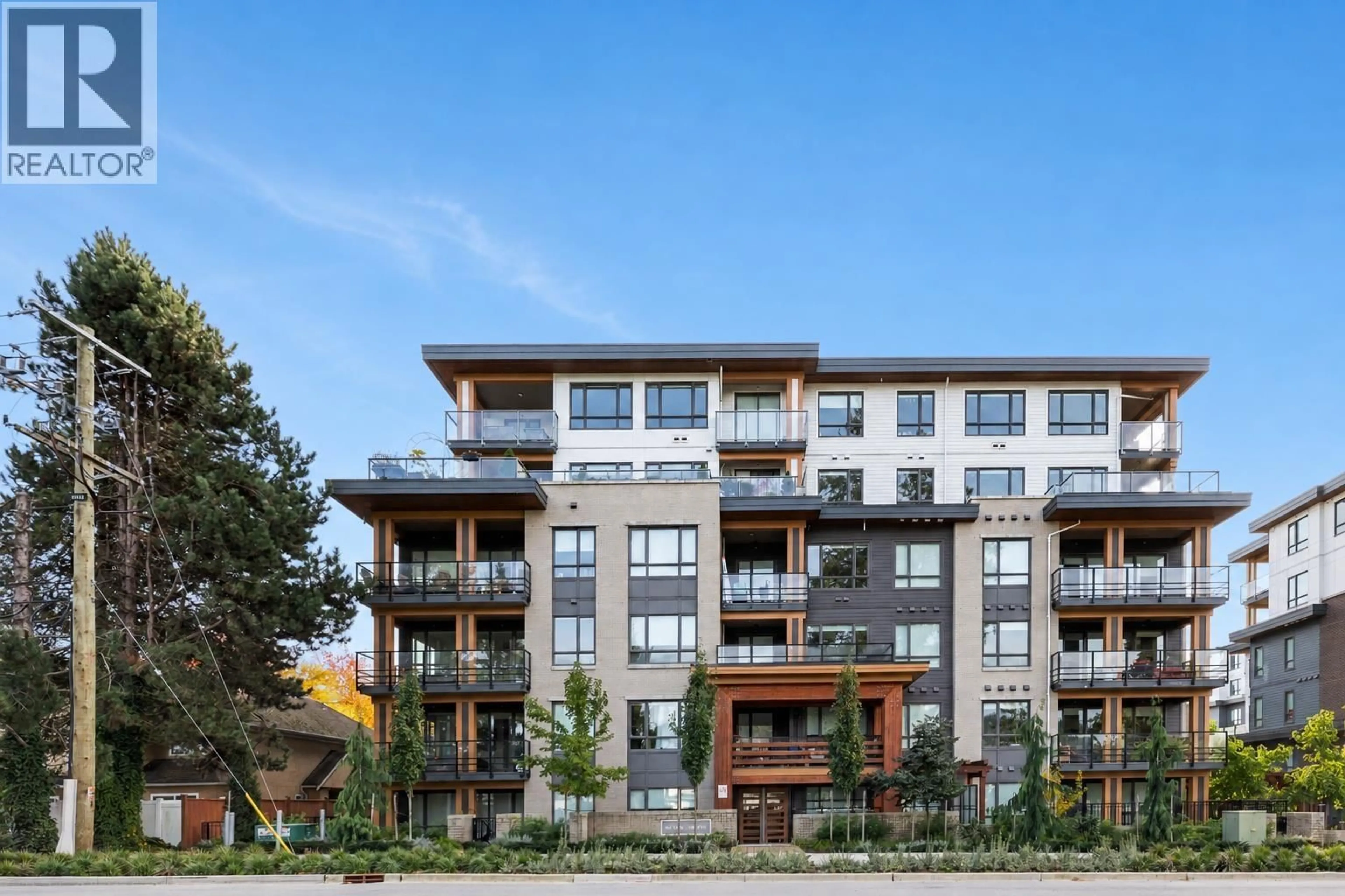 Patio, building for 308 - 741 ANSKAR COURT, Coquitlam British Columbia V3J0N3
