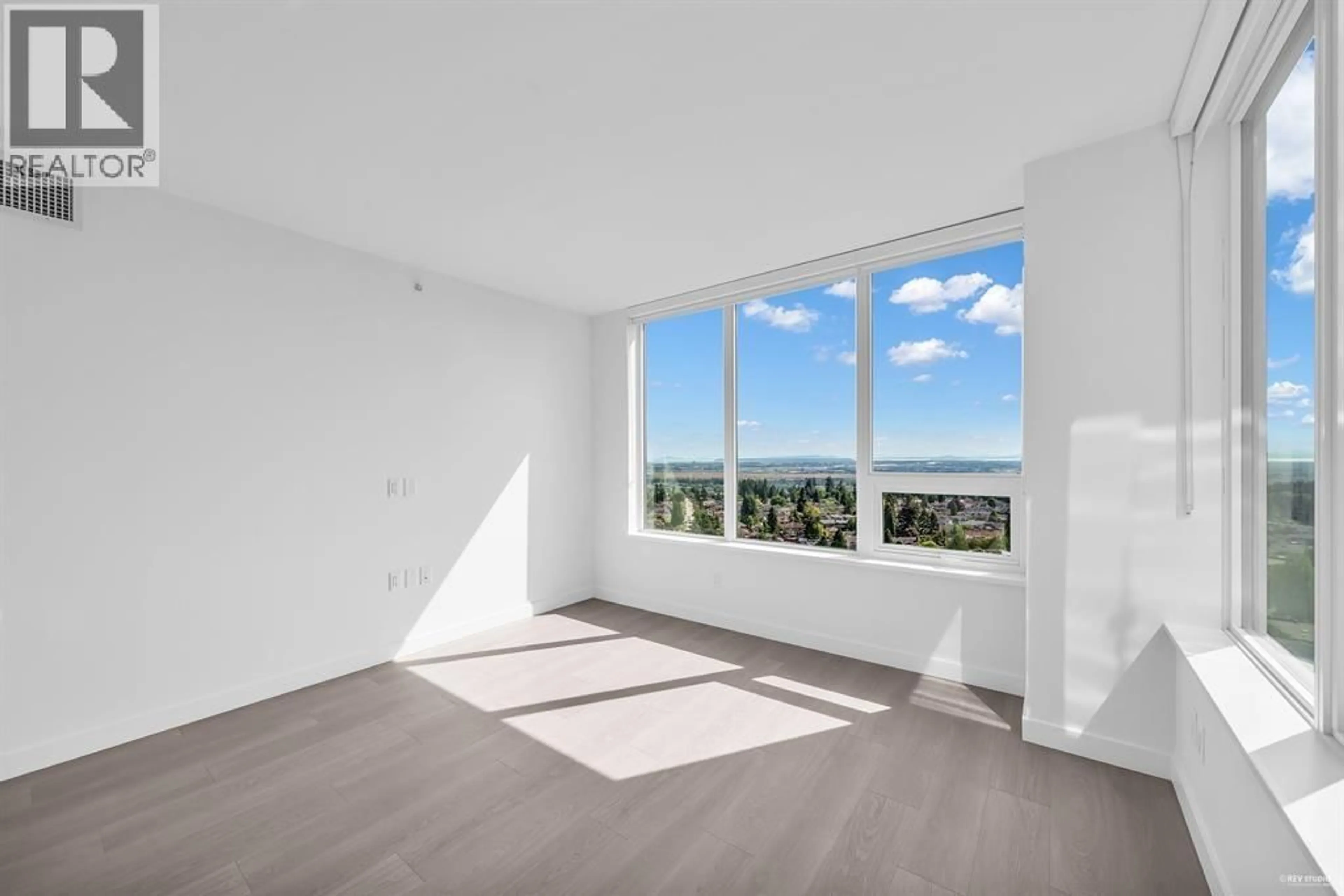 A pic of a room for 2907 - 6537 TELFORD AVENUE, Burnaby British Columbia V5H0K9