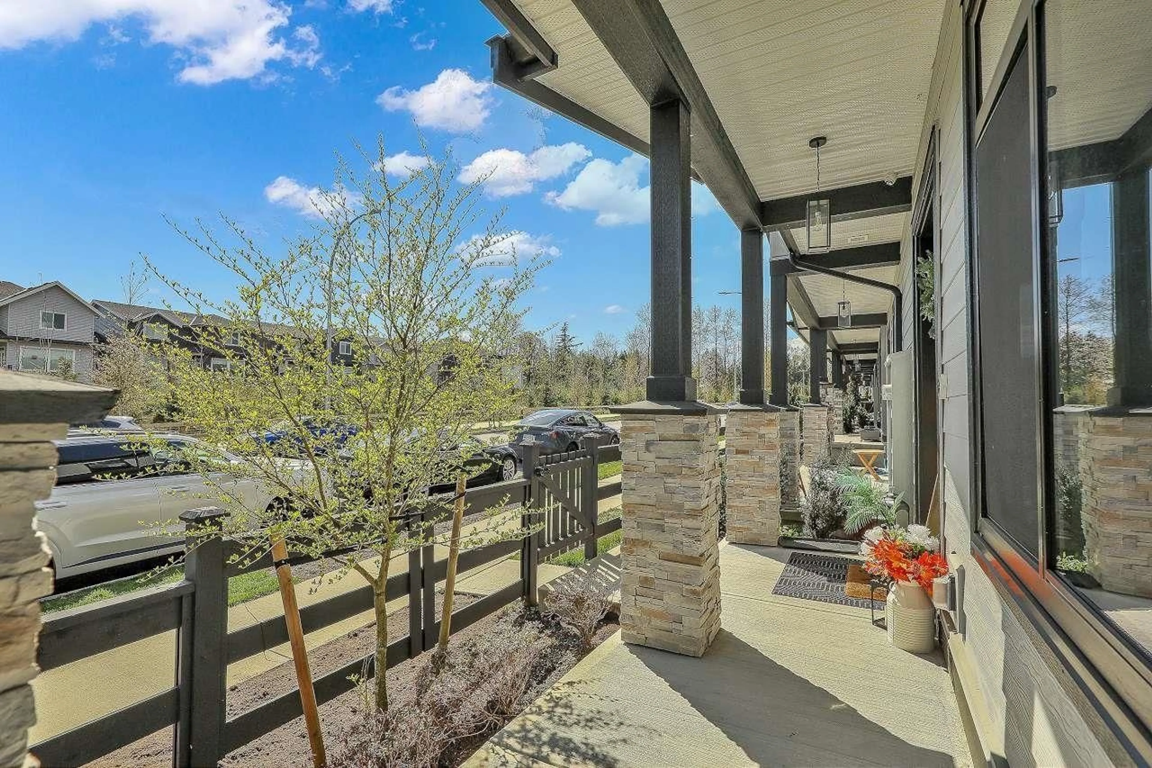 Patio, unknown for 19665 76 AVENUE, Langley British Columbia V2Y1S2