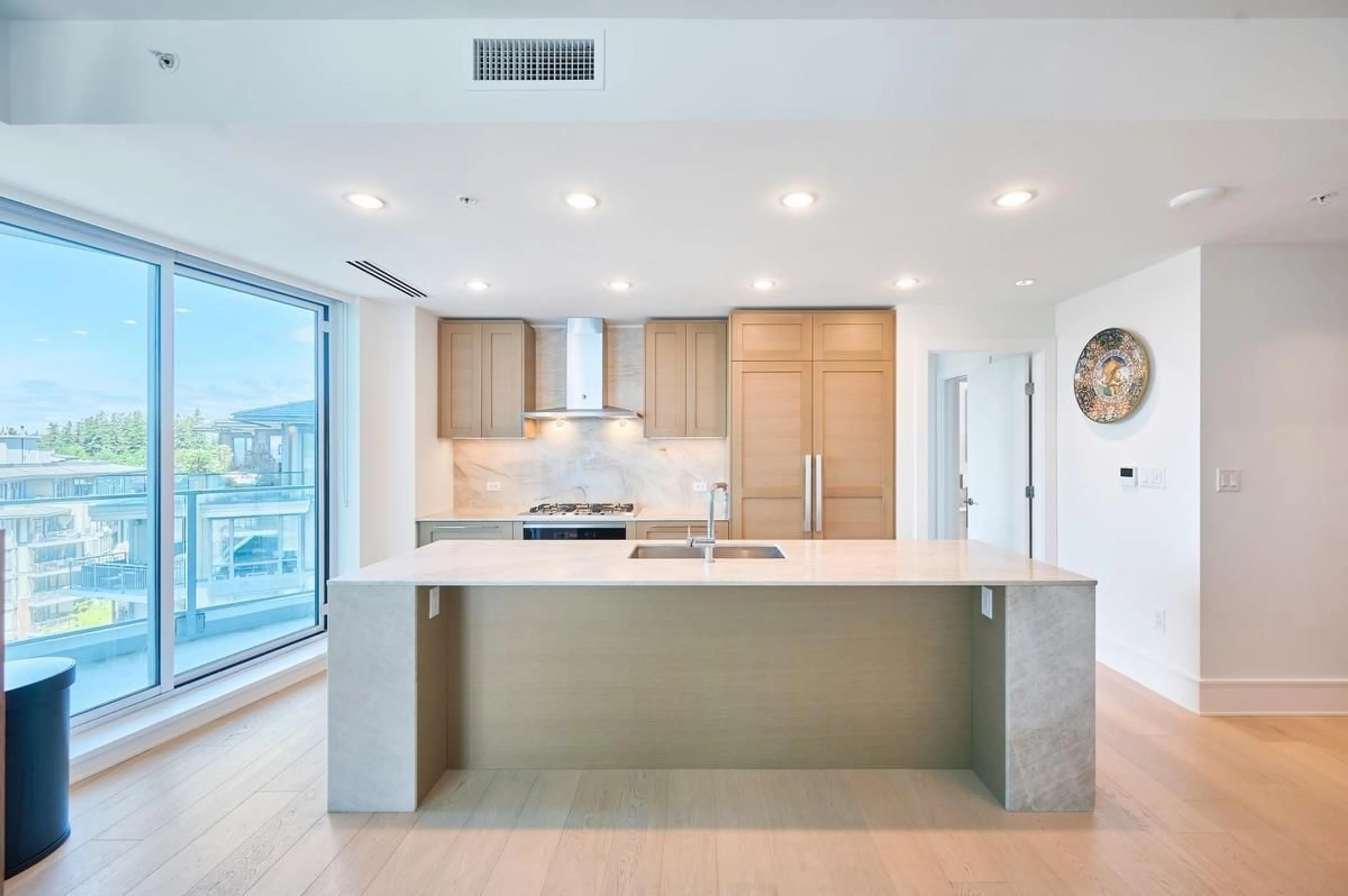 Contemporary kitchen, unknown for 801 - 1501 FOSTER STREET, White Rock British Columbia V4B0C3