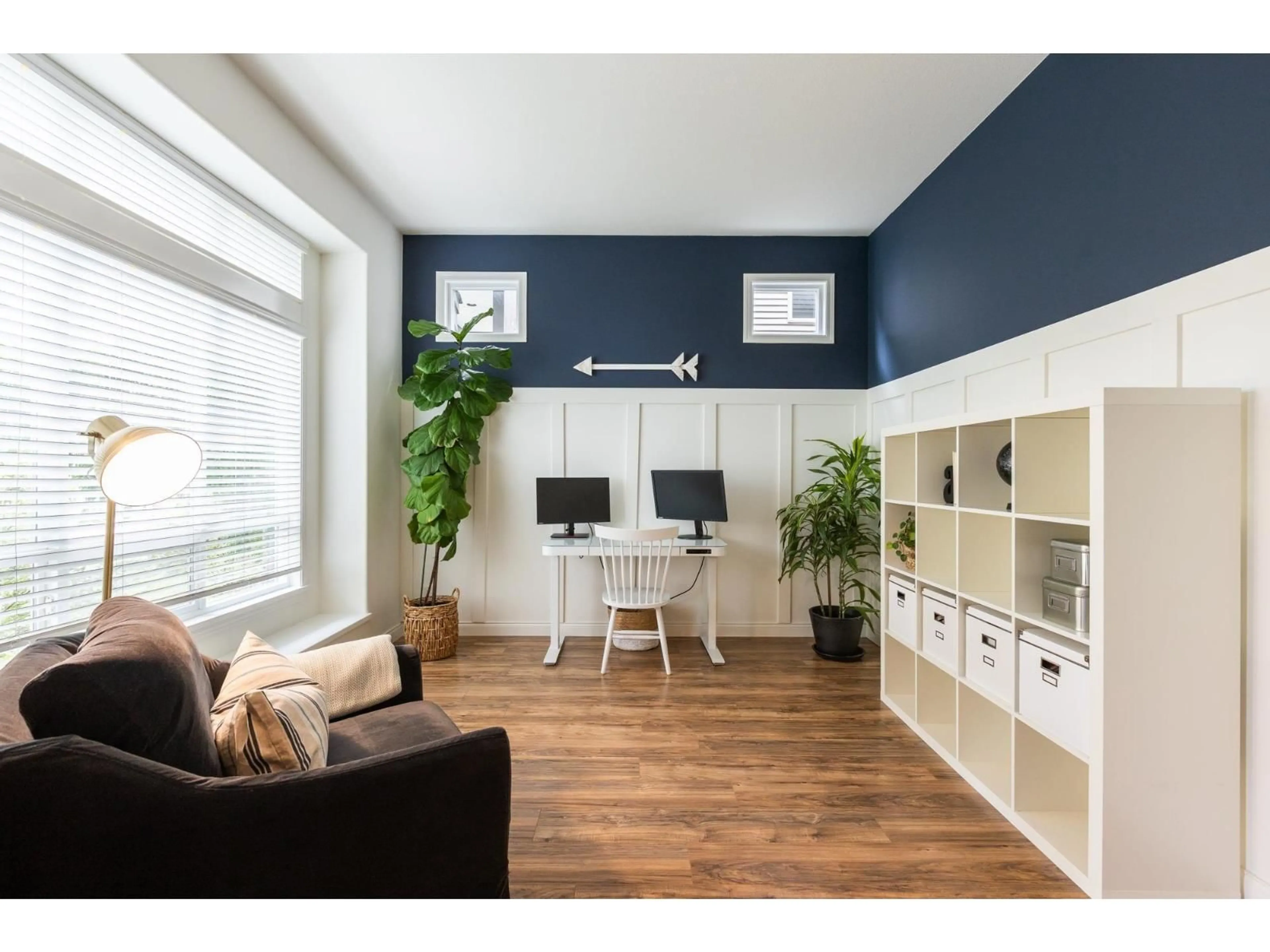 Living room with furniture, wood/laminate floor for 7034 200A STREET, Langley British Columbia V2Y2Z5