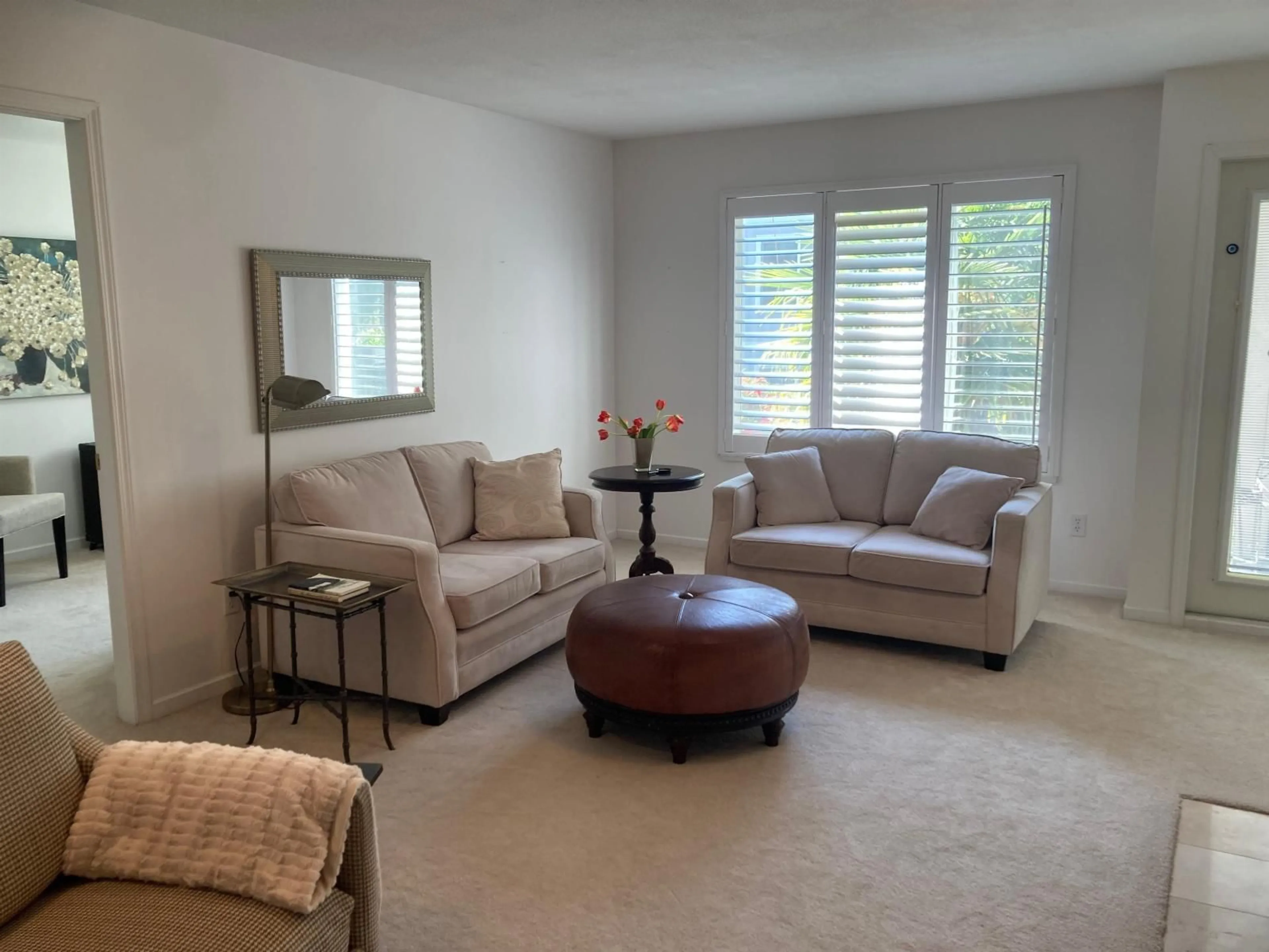Living room with furniture, unknown for 205 - 1533 BEST STREET, White Rock British Columbia V4B4E9