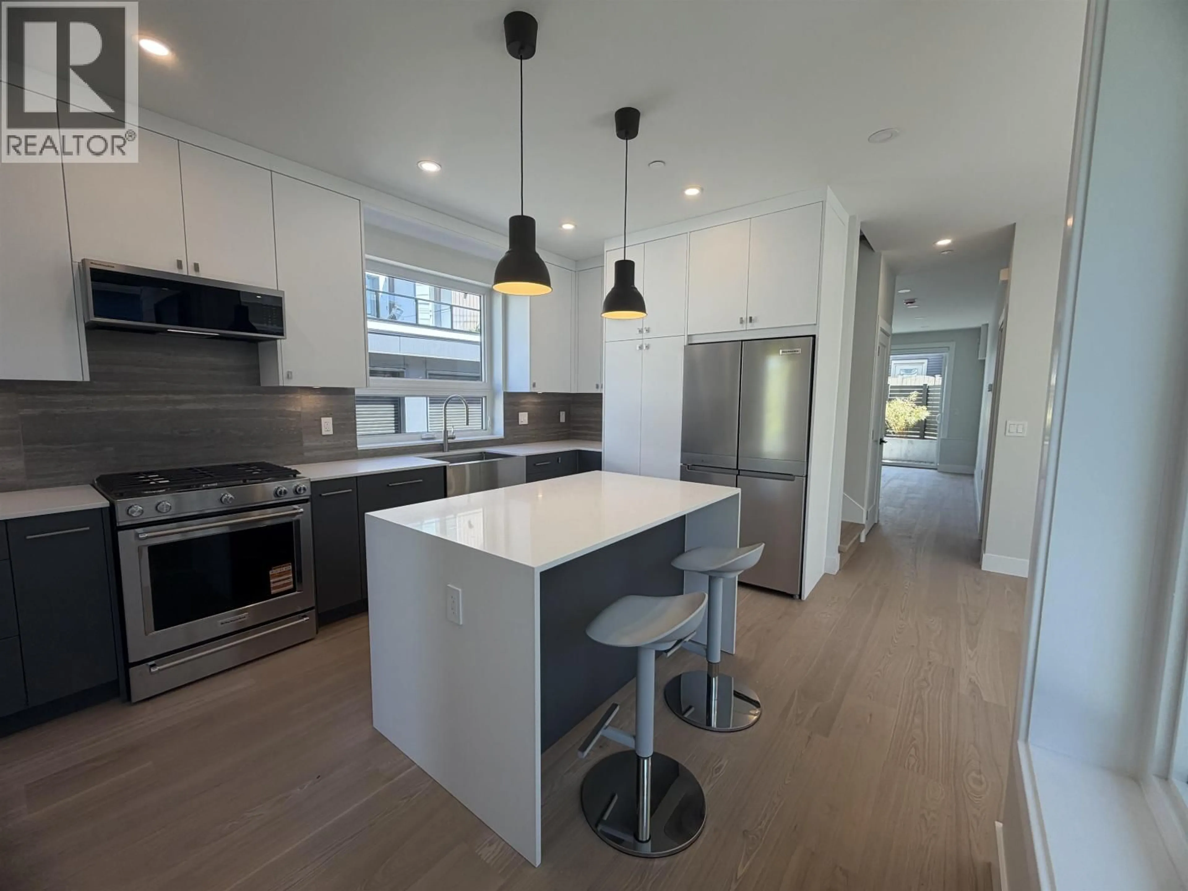 Open concept kitchen, unknown for 3768 FLEMING STREET, Vancouver British Columbia V5N3W2