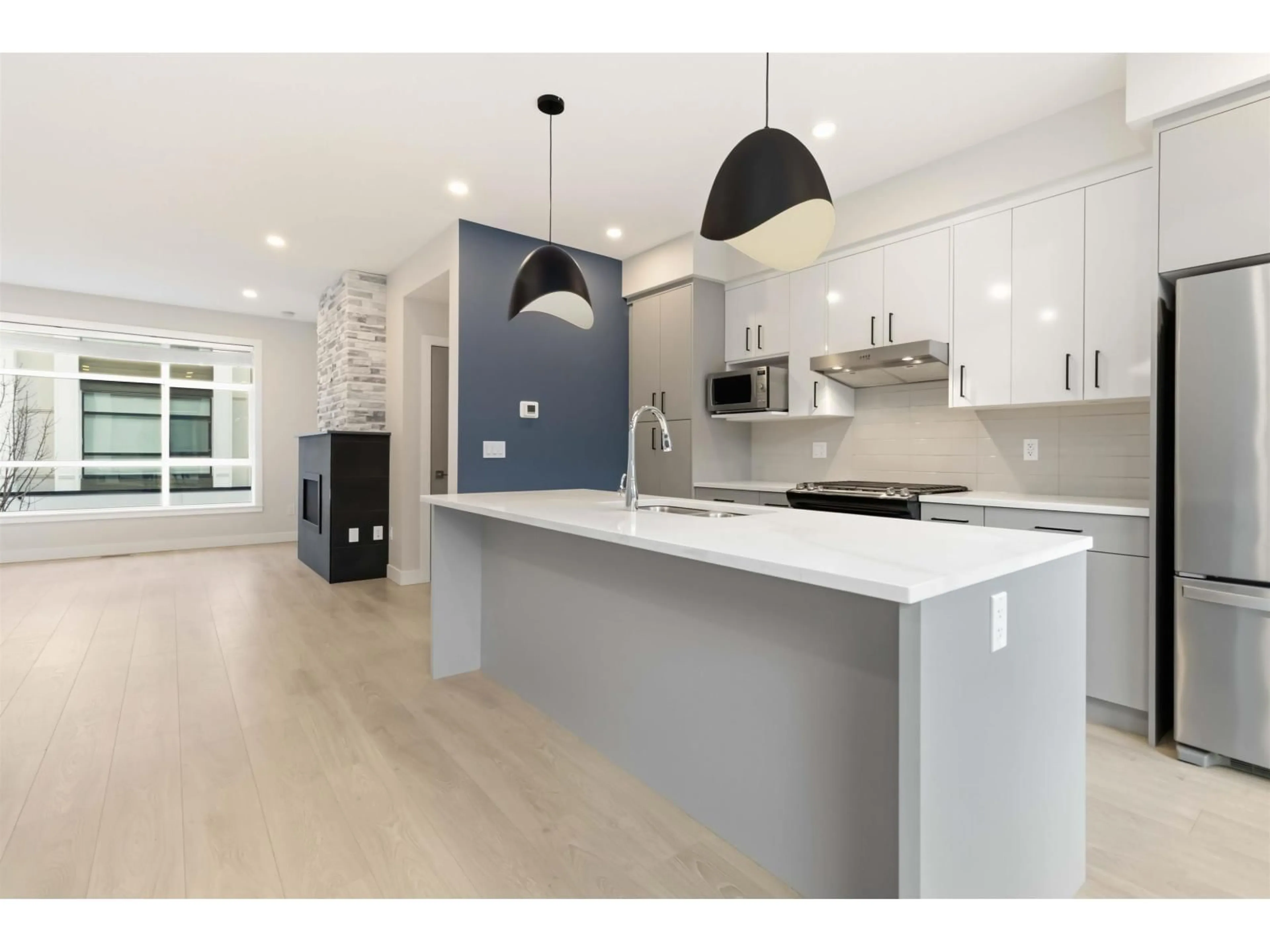 Open concept kitchen, unknown for 211 - 46150 THOMAS ROAD, Chilliwack British Columbia V2R6B3