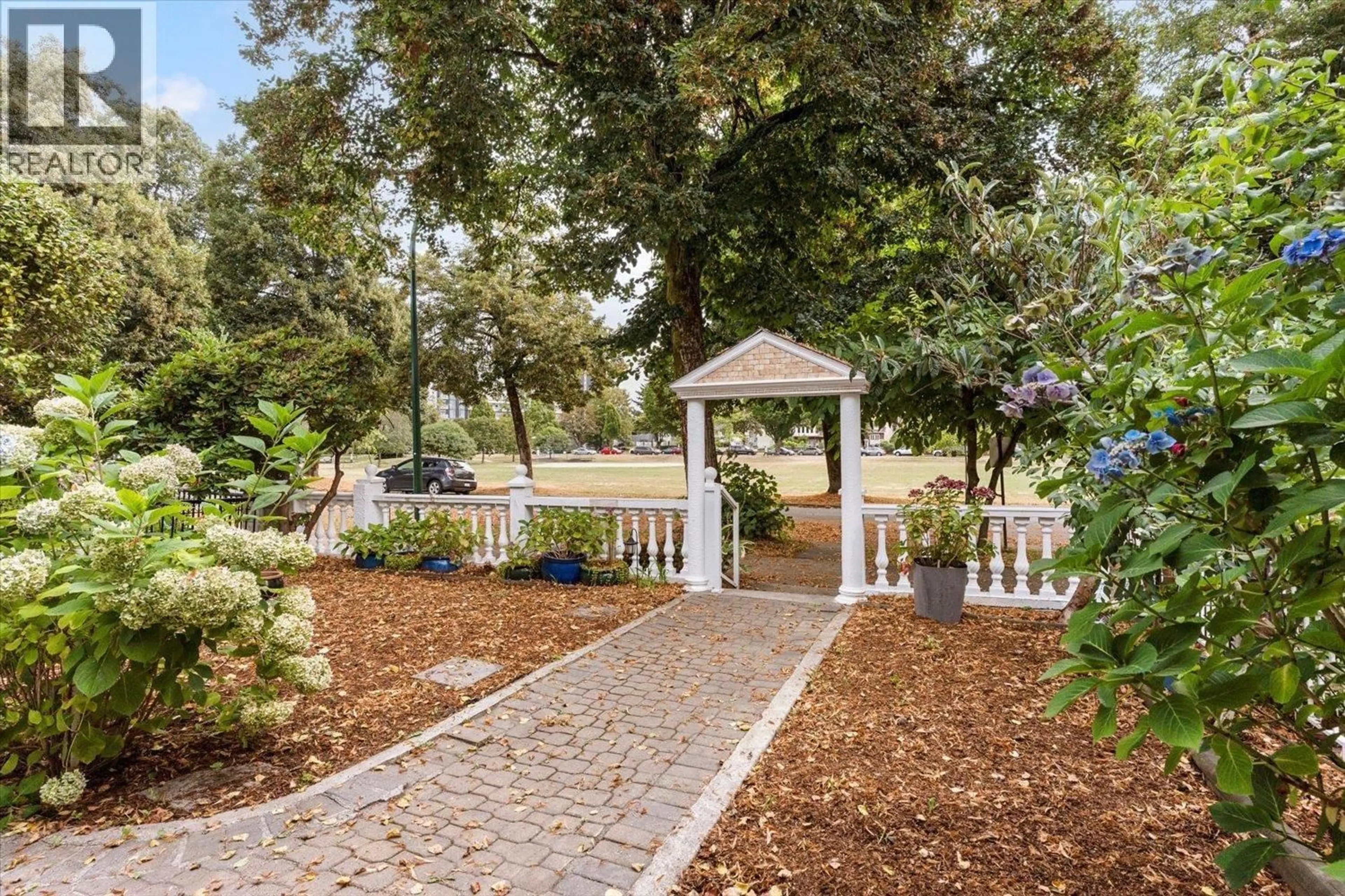 Patio, street for 5263 WALES STREET, Vancouver British Columbia V5R3M7